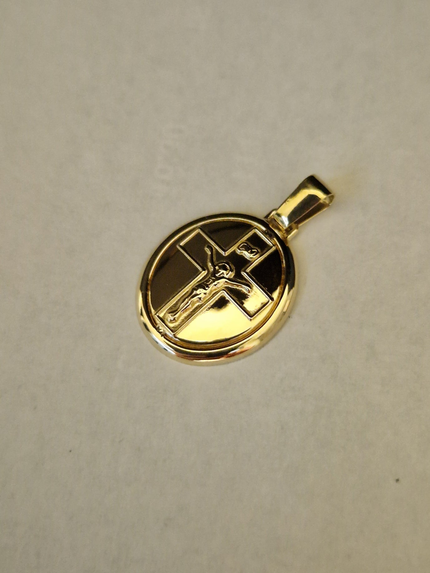 Religion Pendant Jesus Cross in Gold 18k