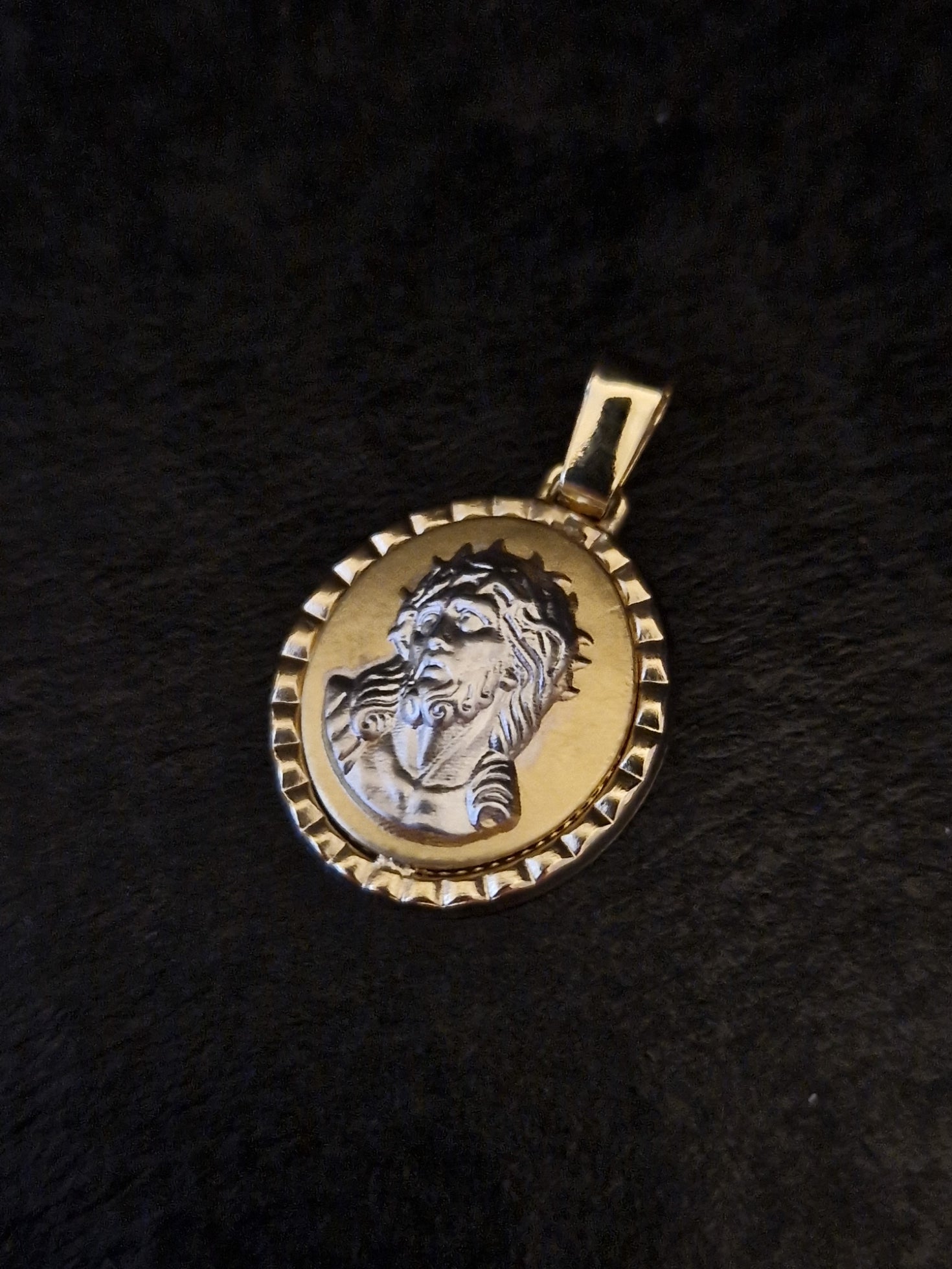 Religion Pendant Jesus Head  in Gold 18k