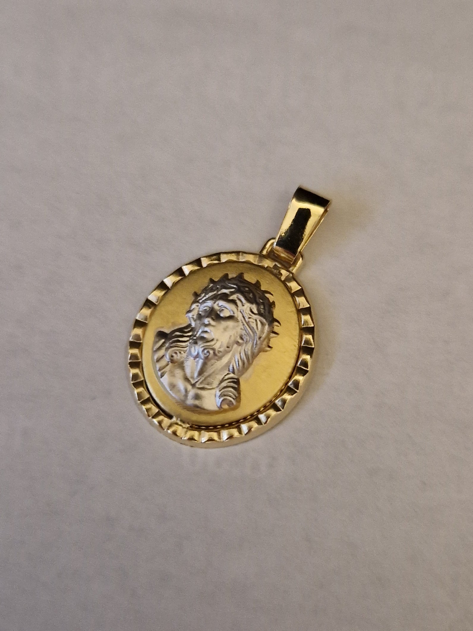 Religion Pendant Jesus Head  in Gold 18k