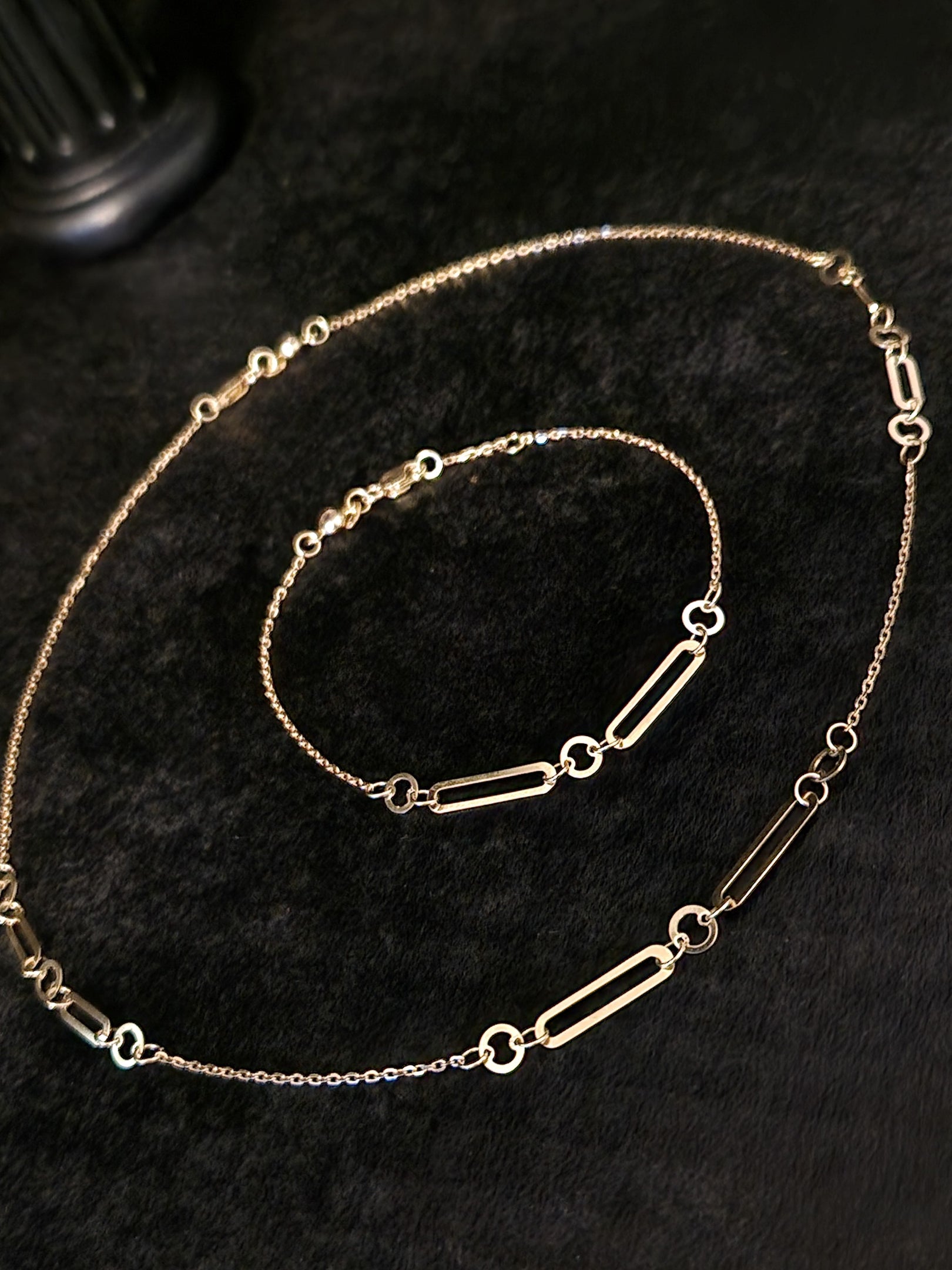 Half Set Necklace And Bracelet Gold 18k