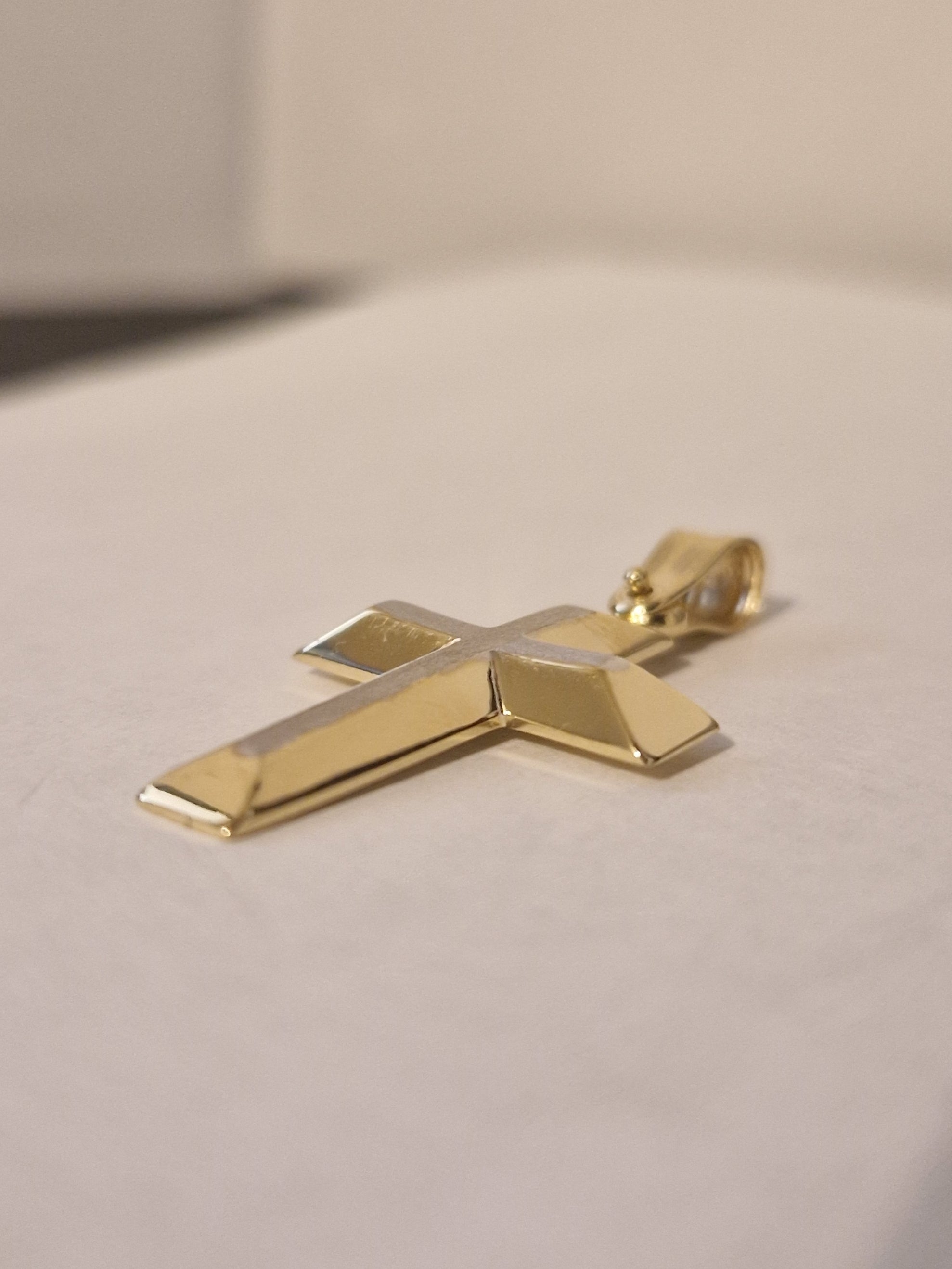 Pendant Cross in Gold 18k