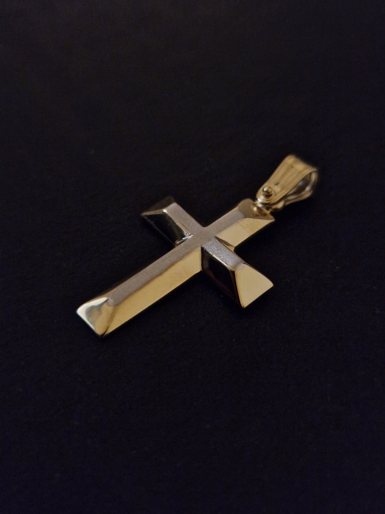 Pendant Cross in Gold 18k