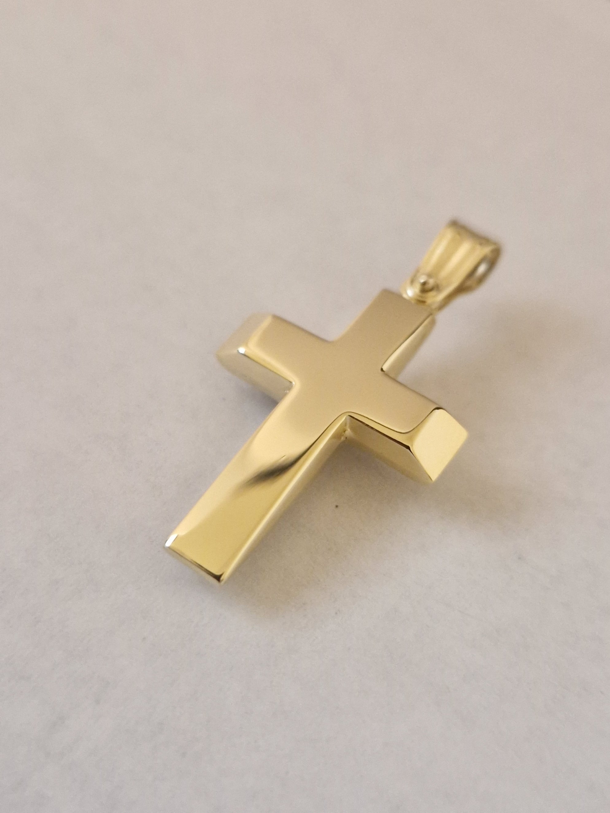 Pendant Cross with White Cubic Zirconia in Gold 18k