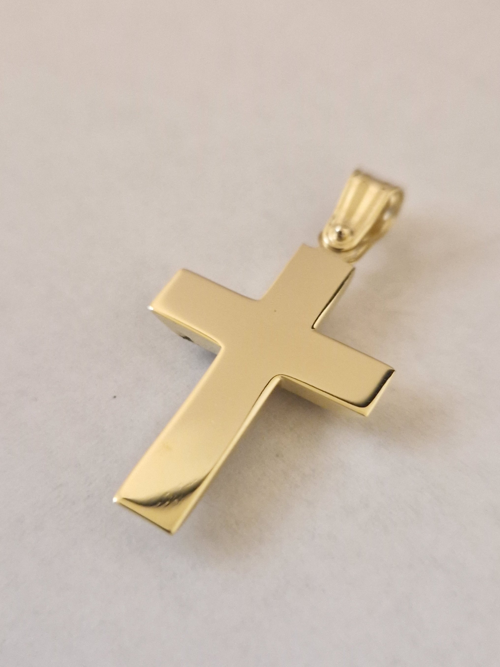 Pendant Cross with White Cubic Zirconia in Gold 18k