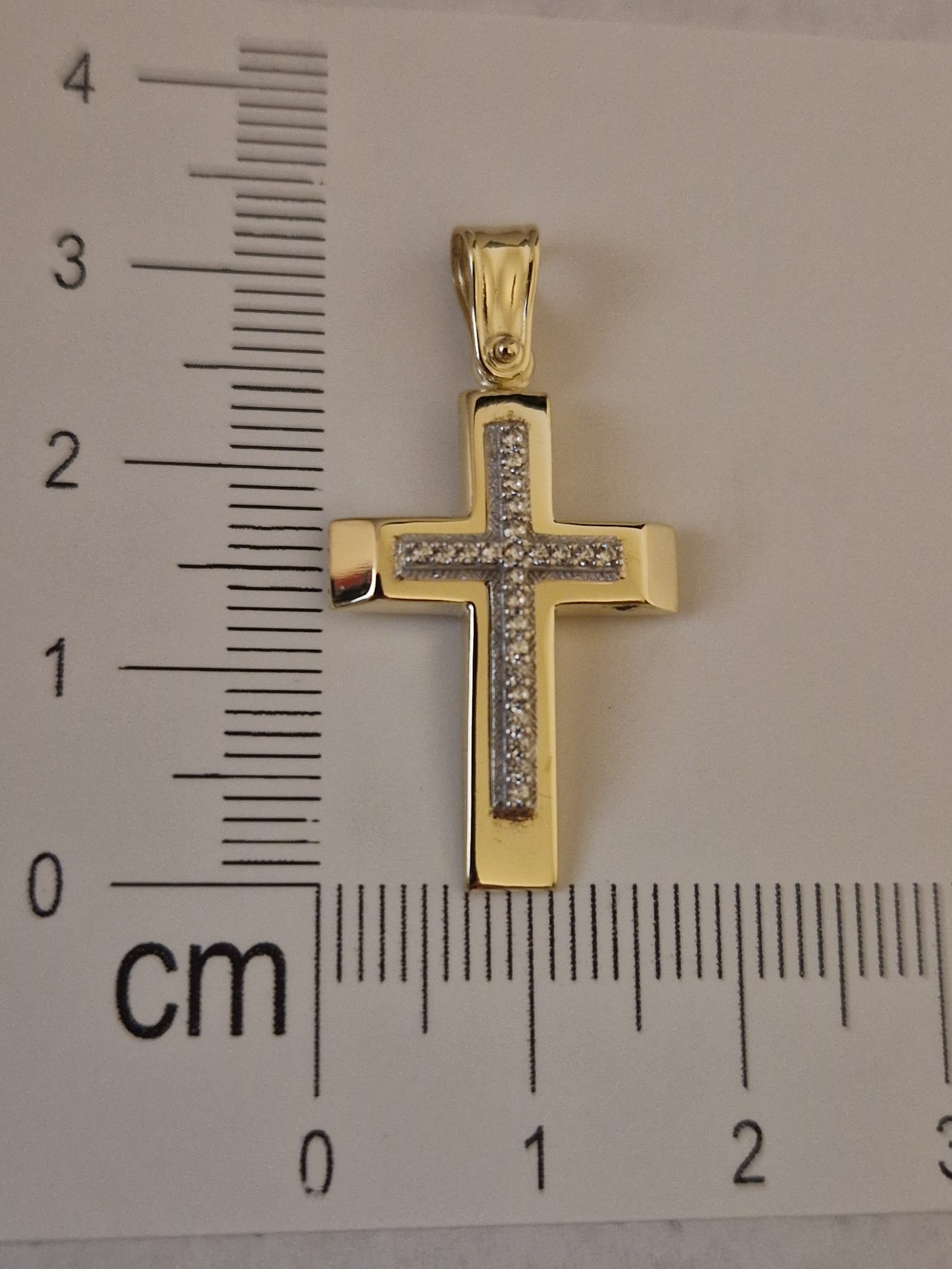 Pendant Cross with White Cubic Zirconia in Gold 18k