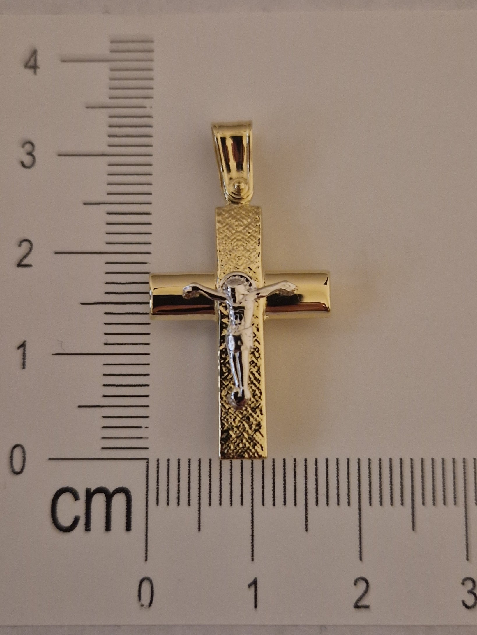 Pendant Cross with Jesus Body Double Face in Gold 18k