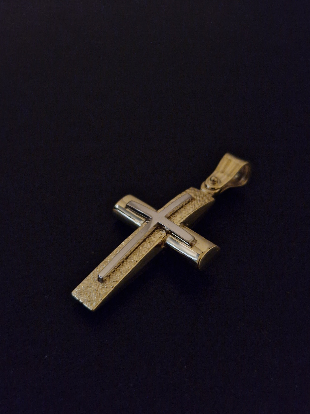 Pendant Cross with Jesus Body Double Face in Gold 18k