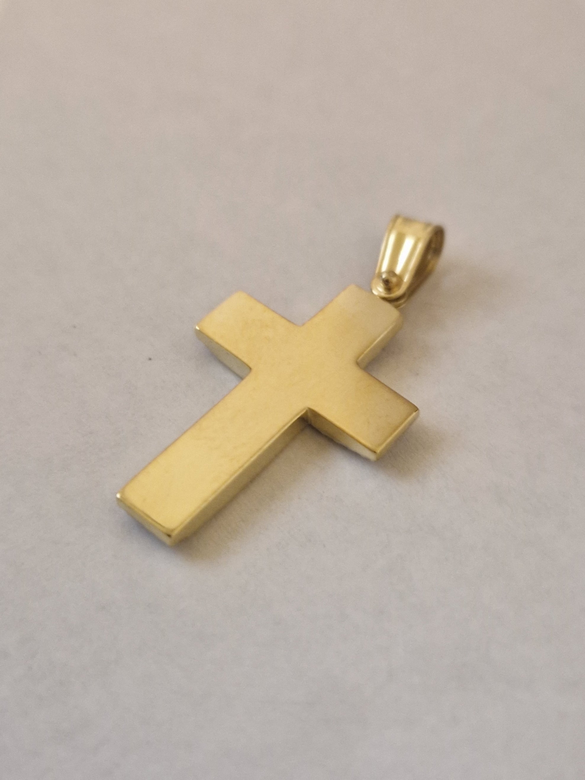 Pendant Cross with White Cubic Zirconia in Gold 18k