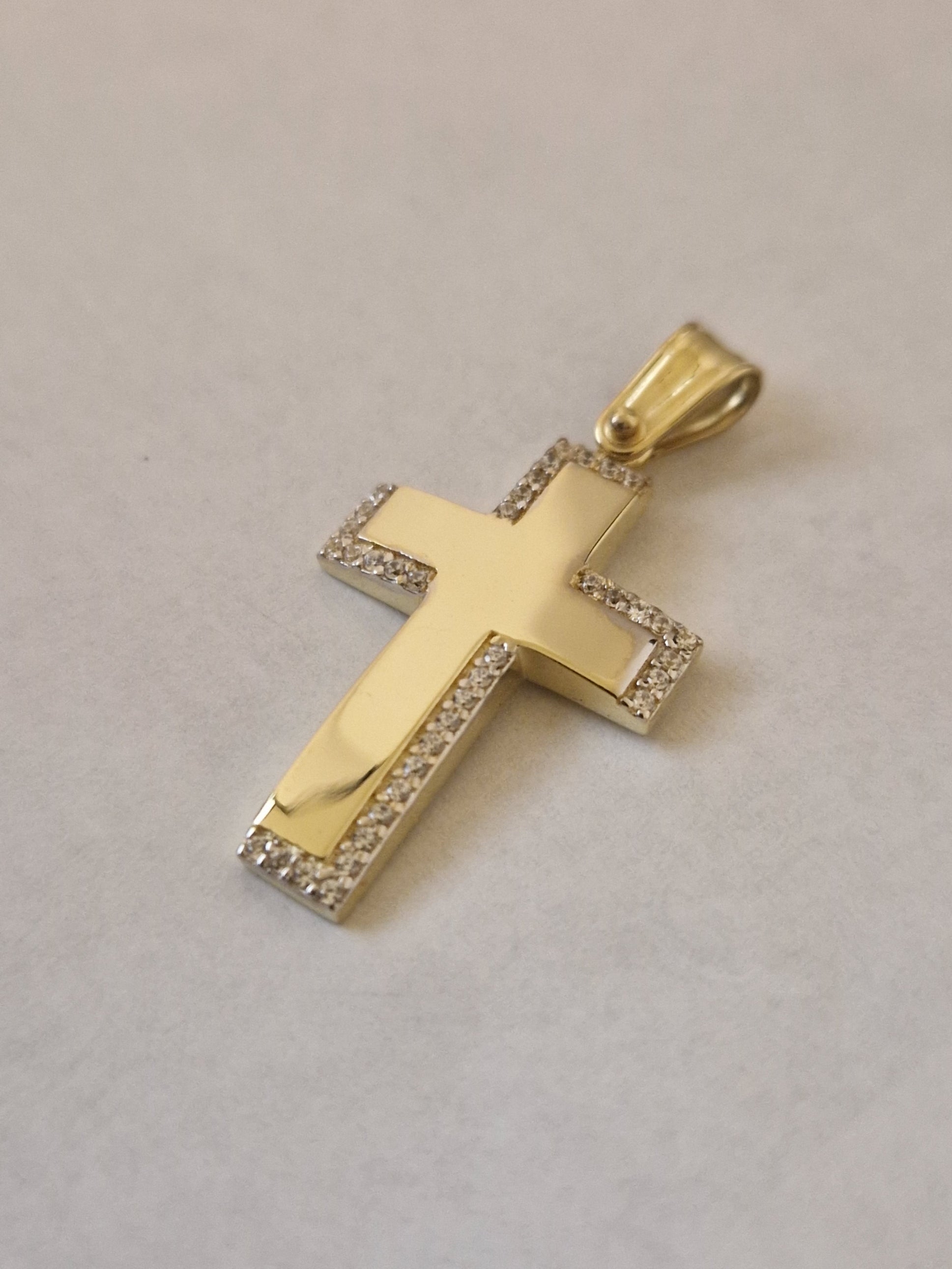 Pendant Cross with White Cubic Zirconia in Gold 18k