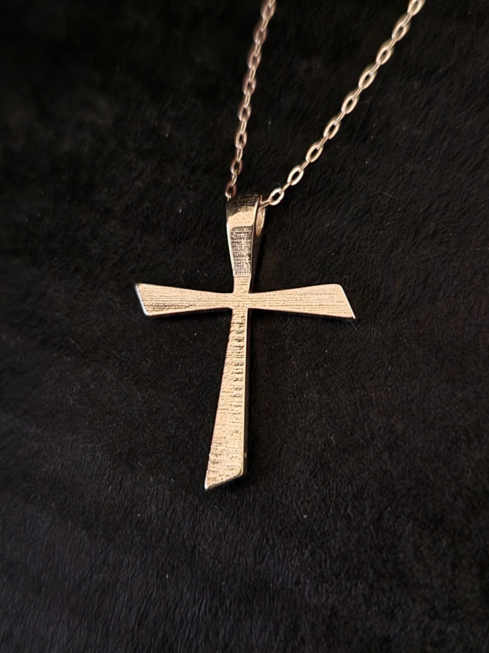 Necklace Pendant Cross with White Cubic Zirconia in Gold 18k