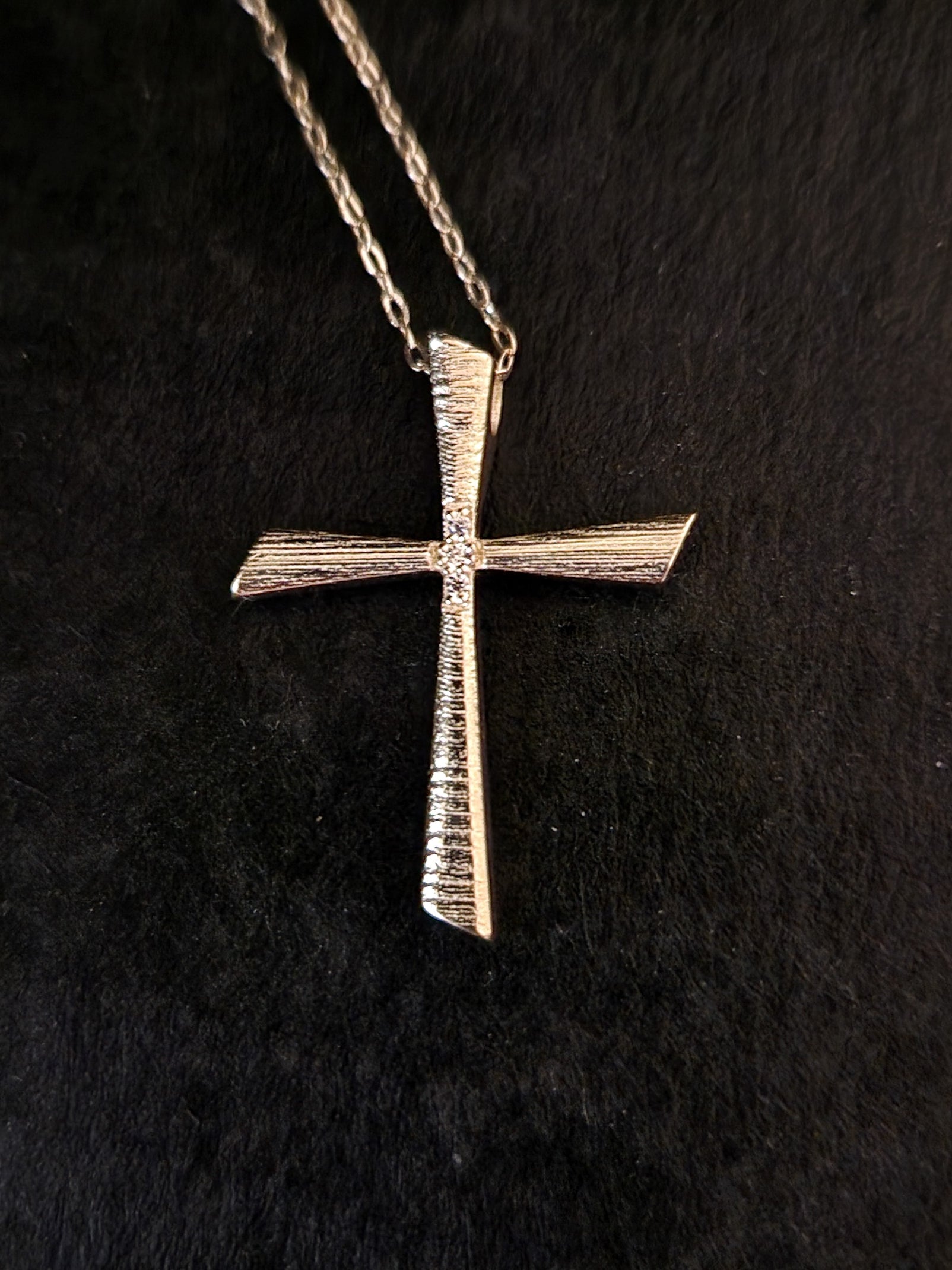 Necklace Pendant Cross with White Cubic Zirconia in Gold 18k