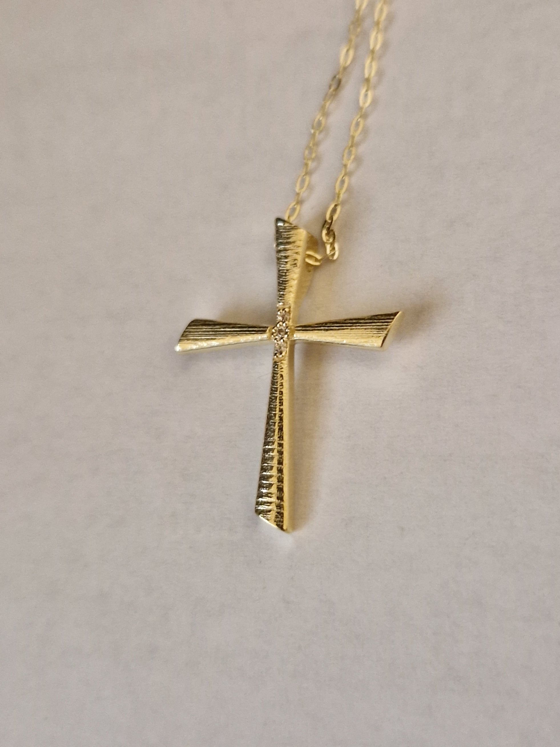 Necklace Pendant Cross with White Cubic Zirconia in Gold 18k