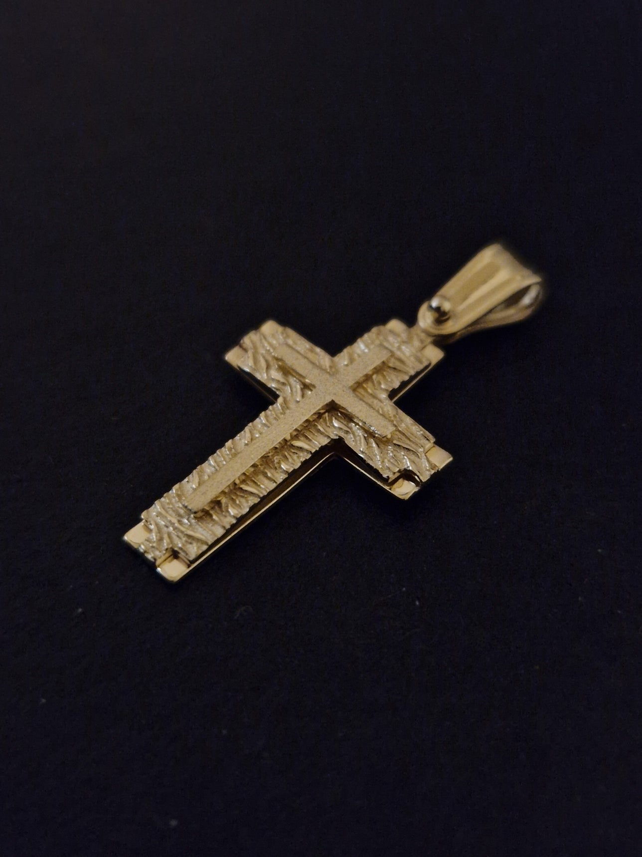 Pendant Cross in Gold 18k