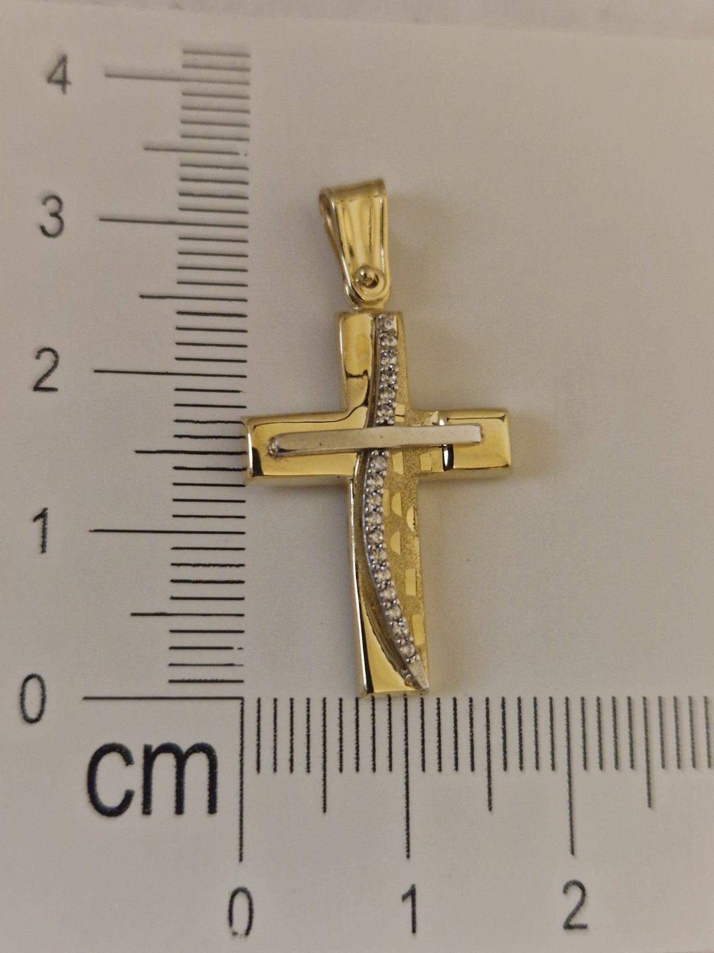 Pendant Cross with White Cubic Zirconia in Gold 18k