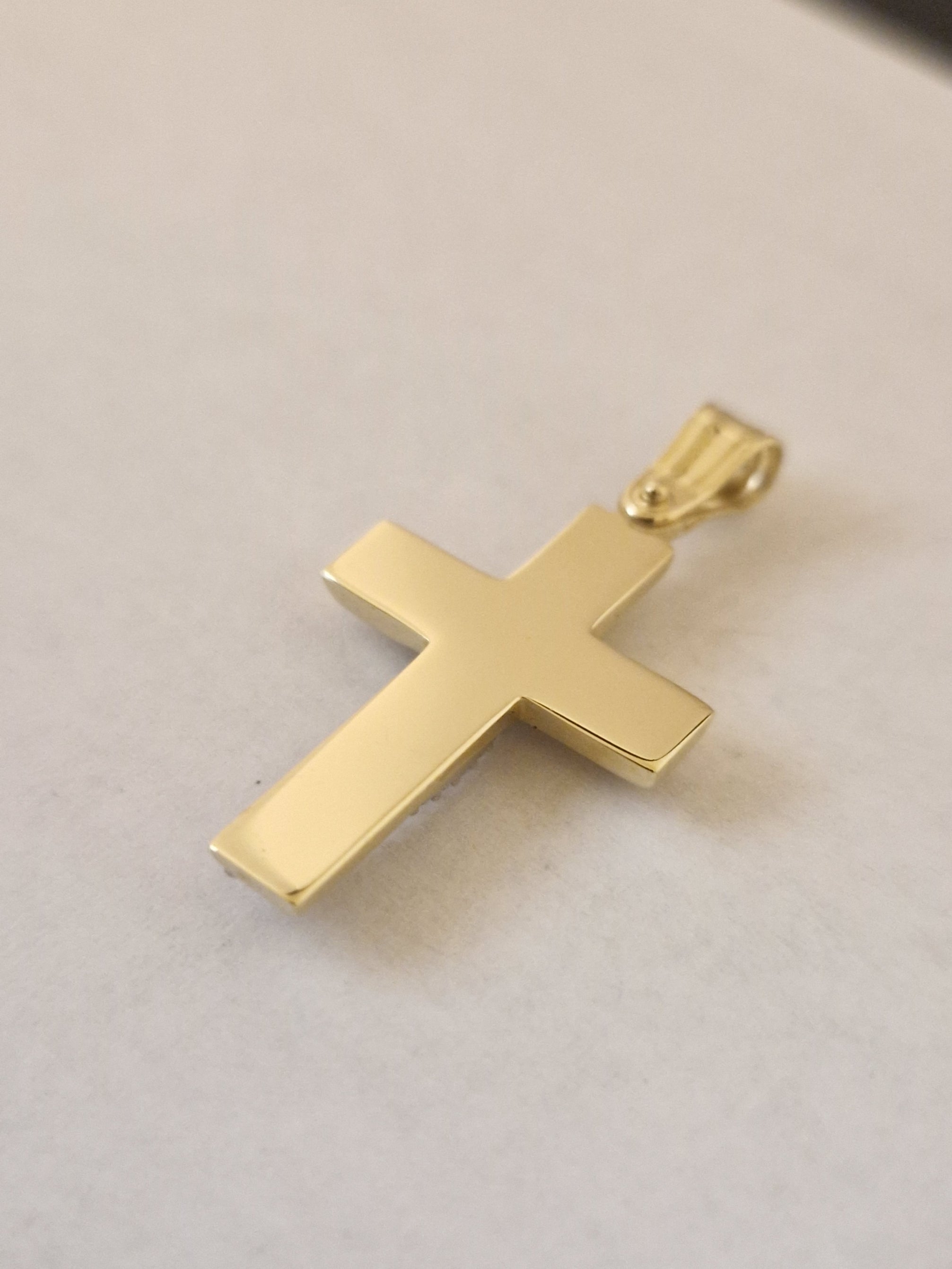 Pendant Cross with White Cubic Zirconia in Gold 18k