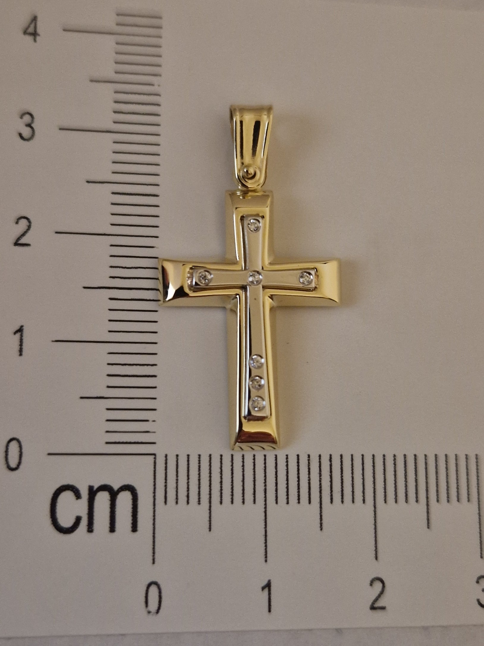 Pendant Cross with White Cubic Zirconia in Gold 18k