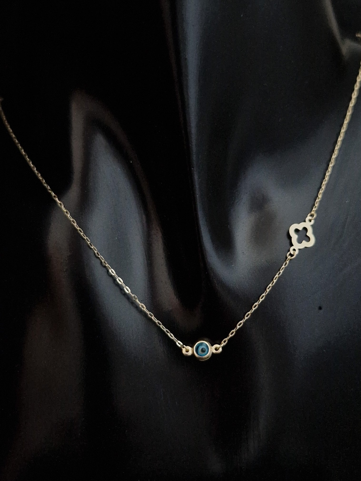 Necklace Blue Evil Eye and four leaf clover in Gold 18k