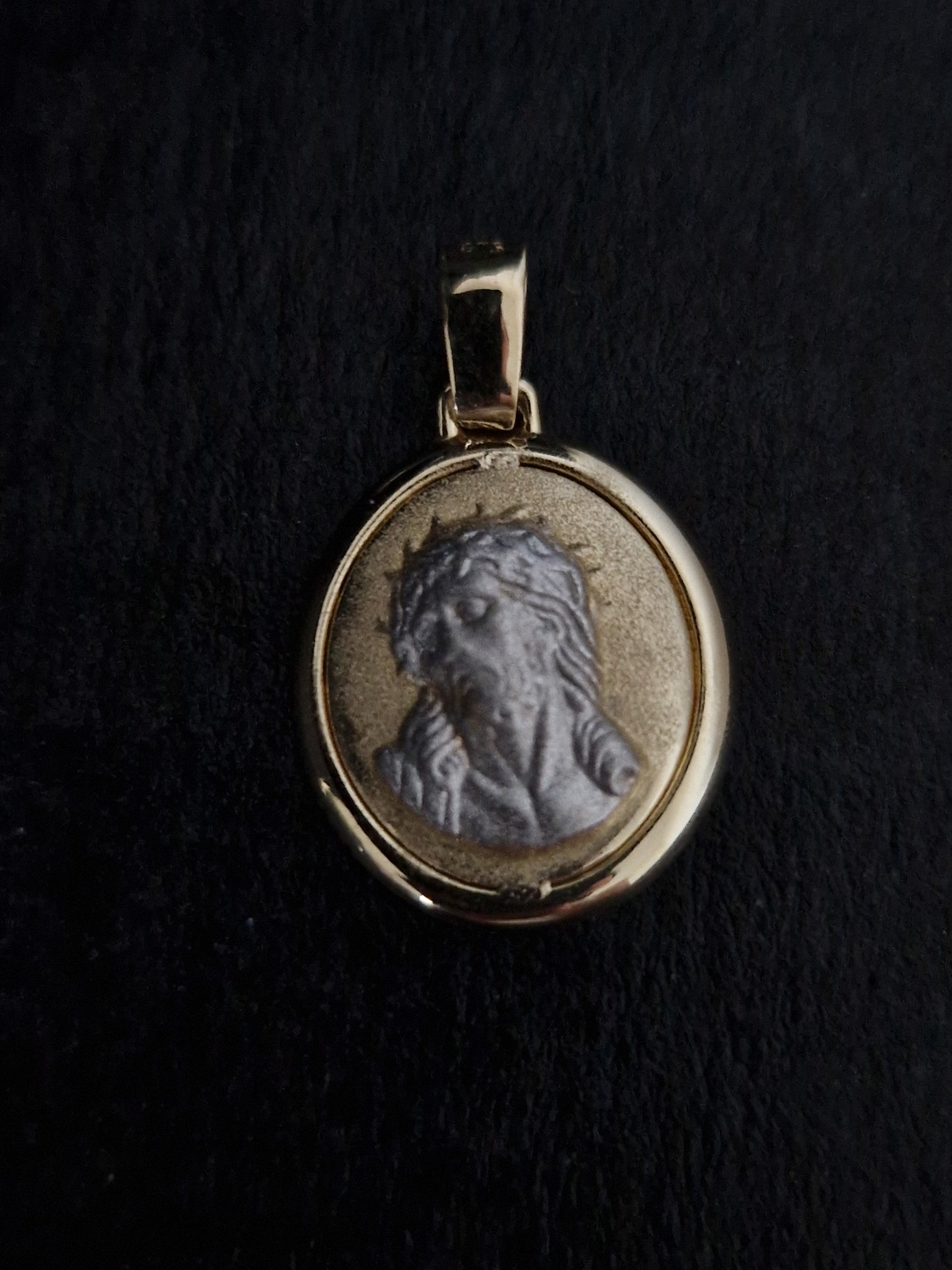 Religion Pendant Jesus Head  in Gold 18k