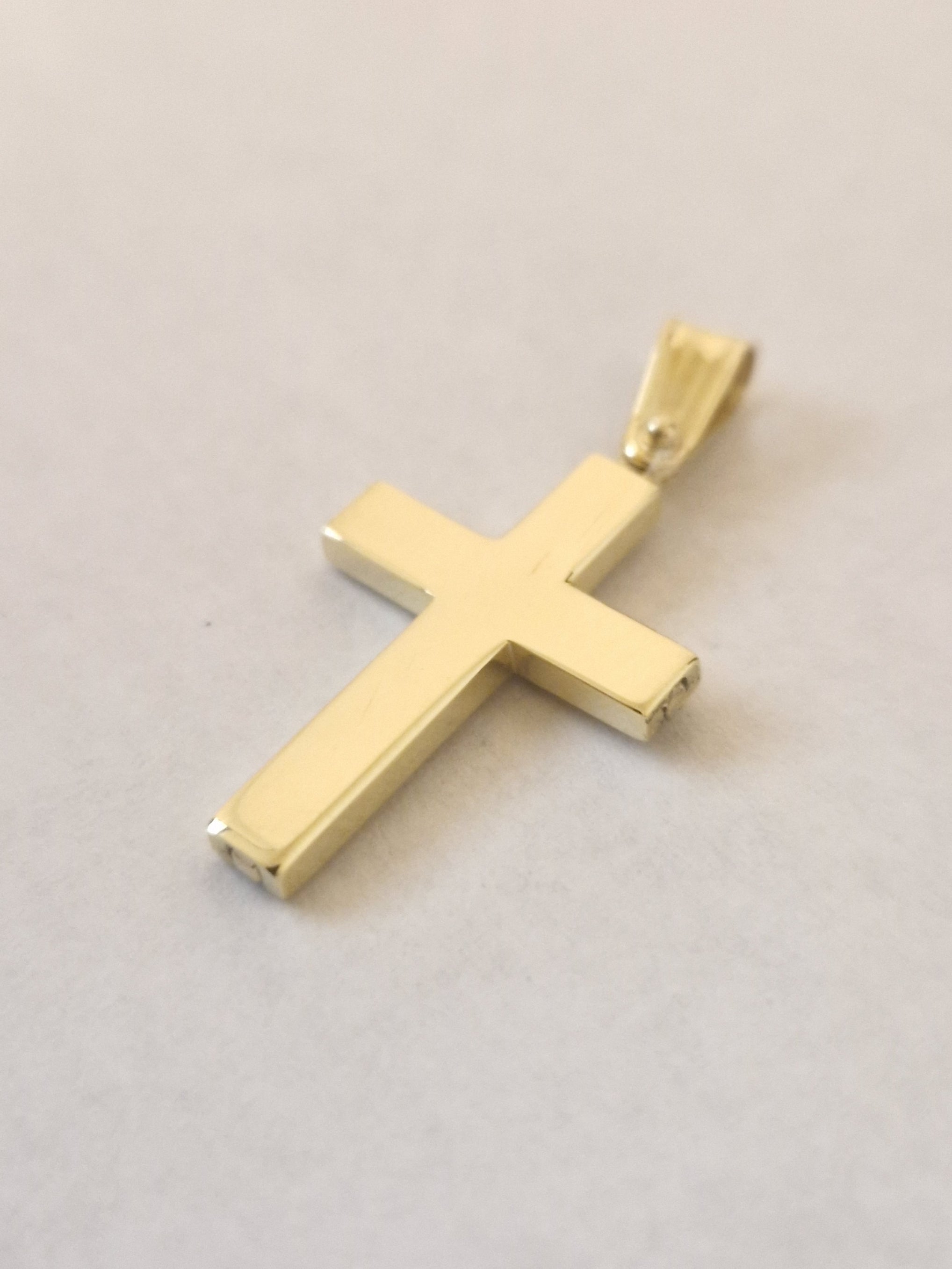 Pendant Cross with White Cubic Zirconia in Gold 18k