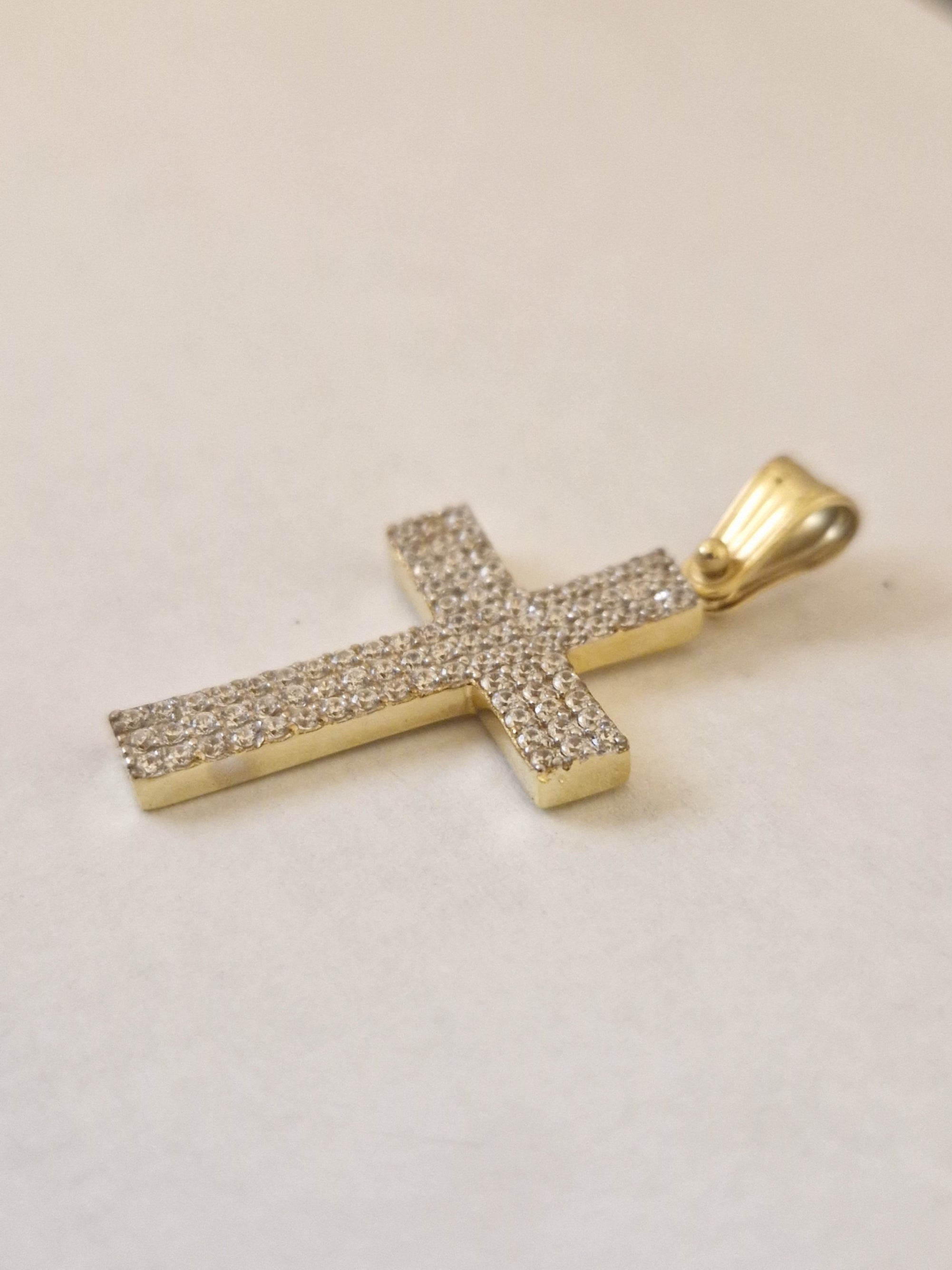 Pendant Cross with White Cubic Zirconia in Gold 18k