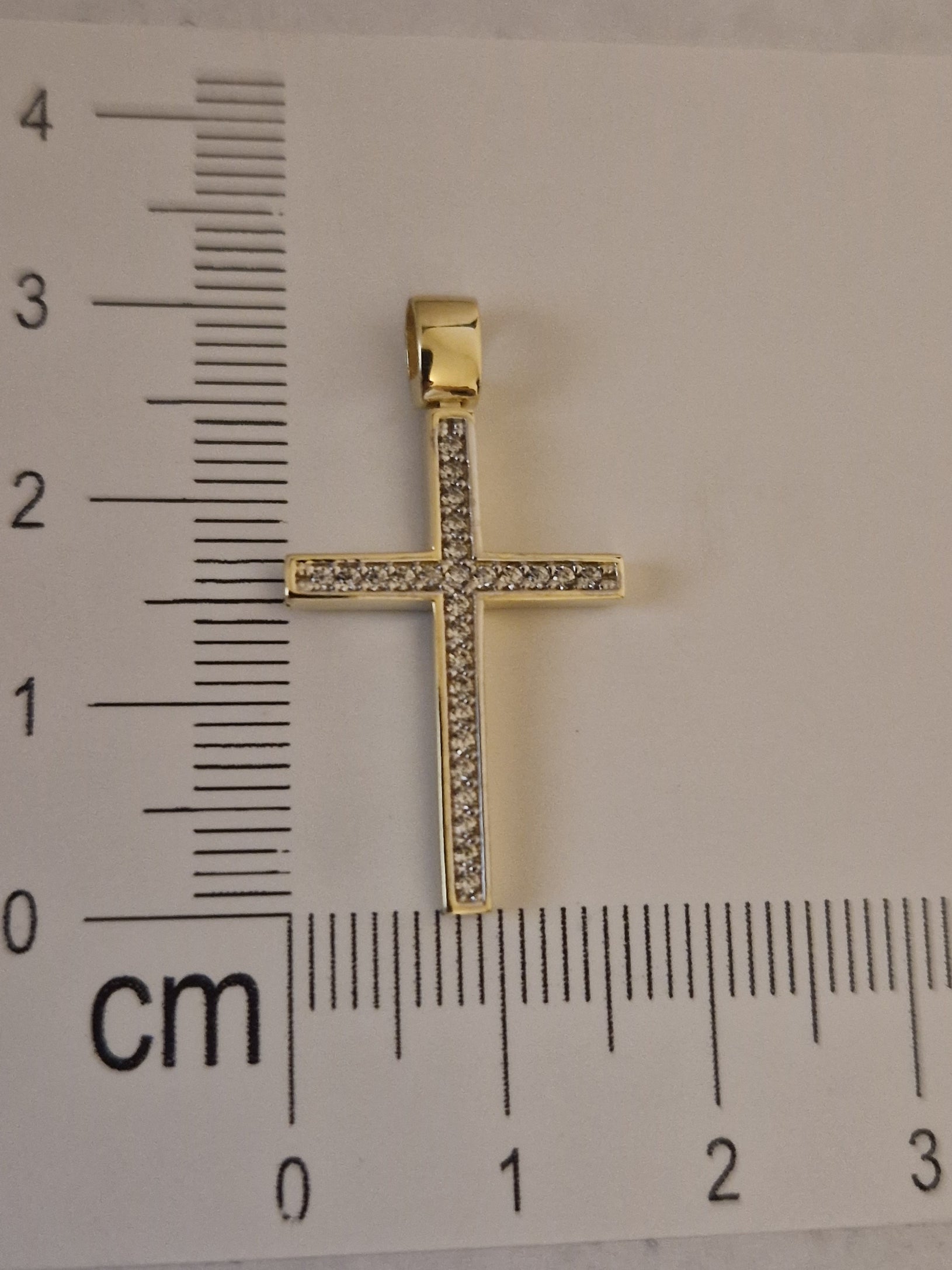 Pendant Cross with White Cubic Zirconia in Gold 18k