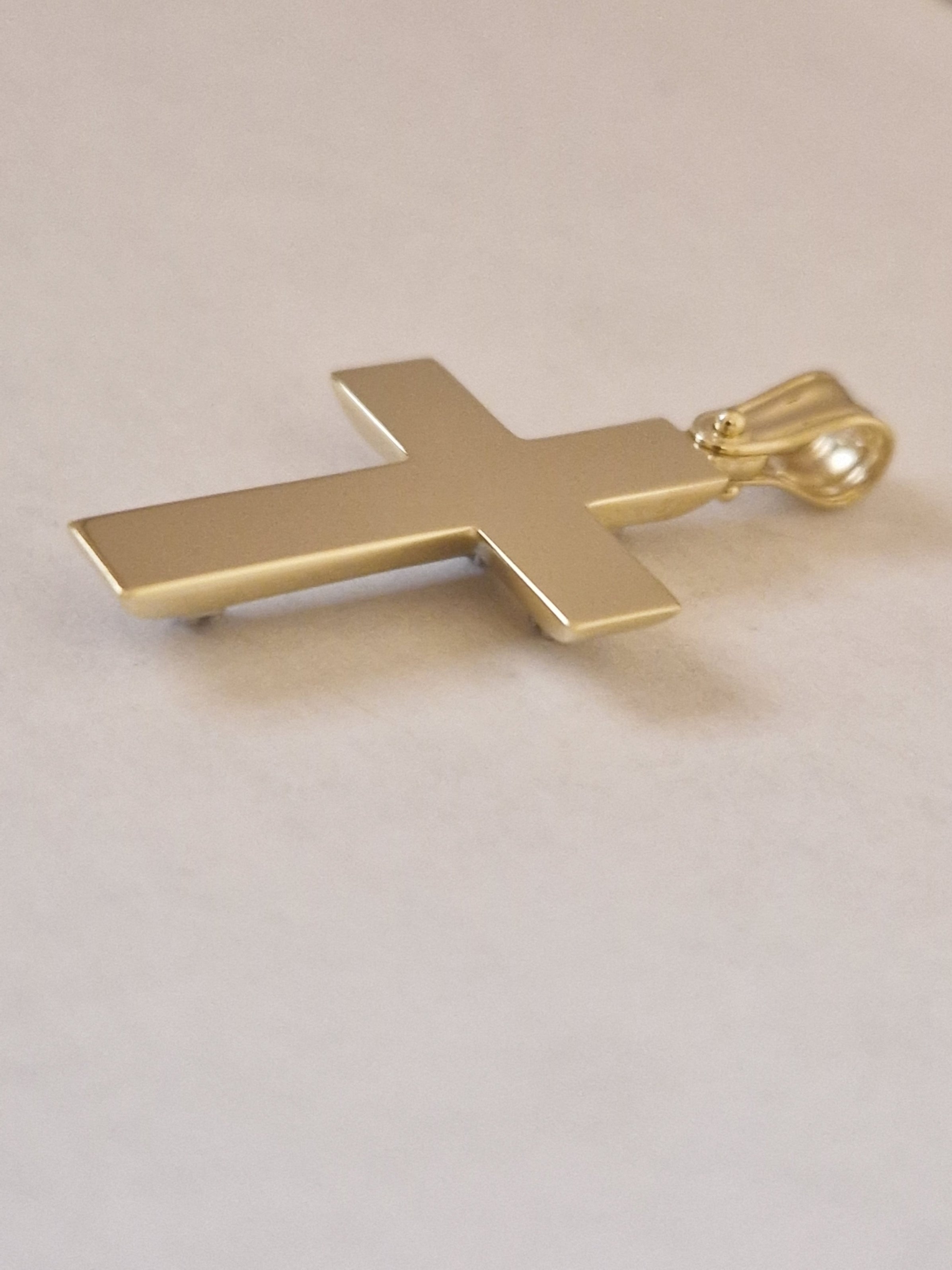 Pendant Cross with White Cubic Zirconia in Gold 18k