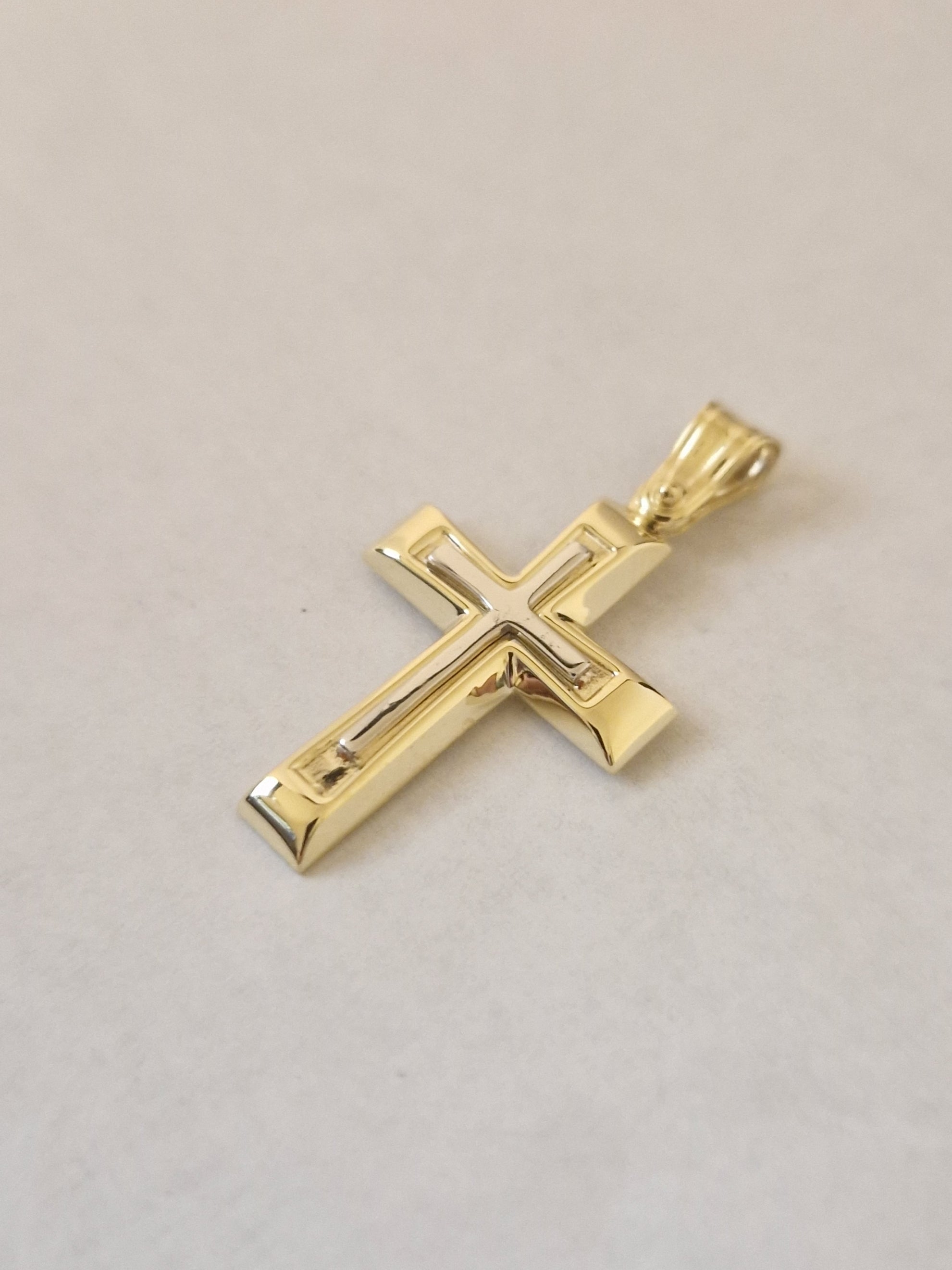 Pendant Cross in Gold 18k