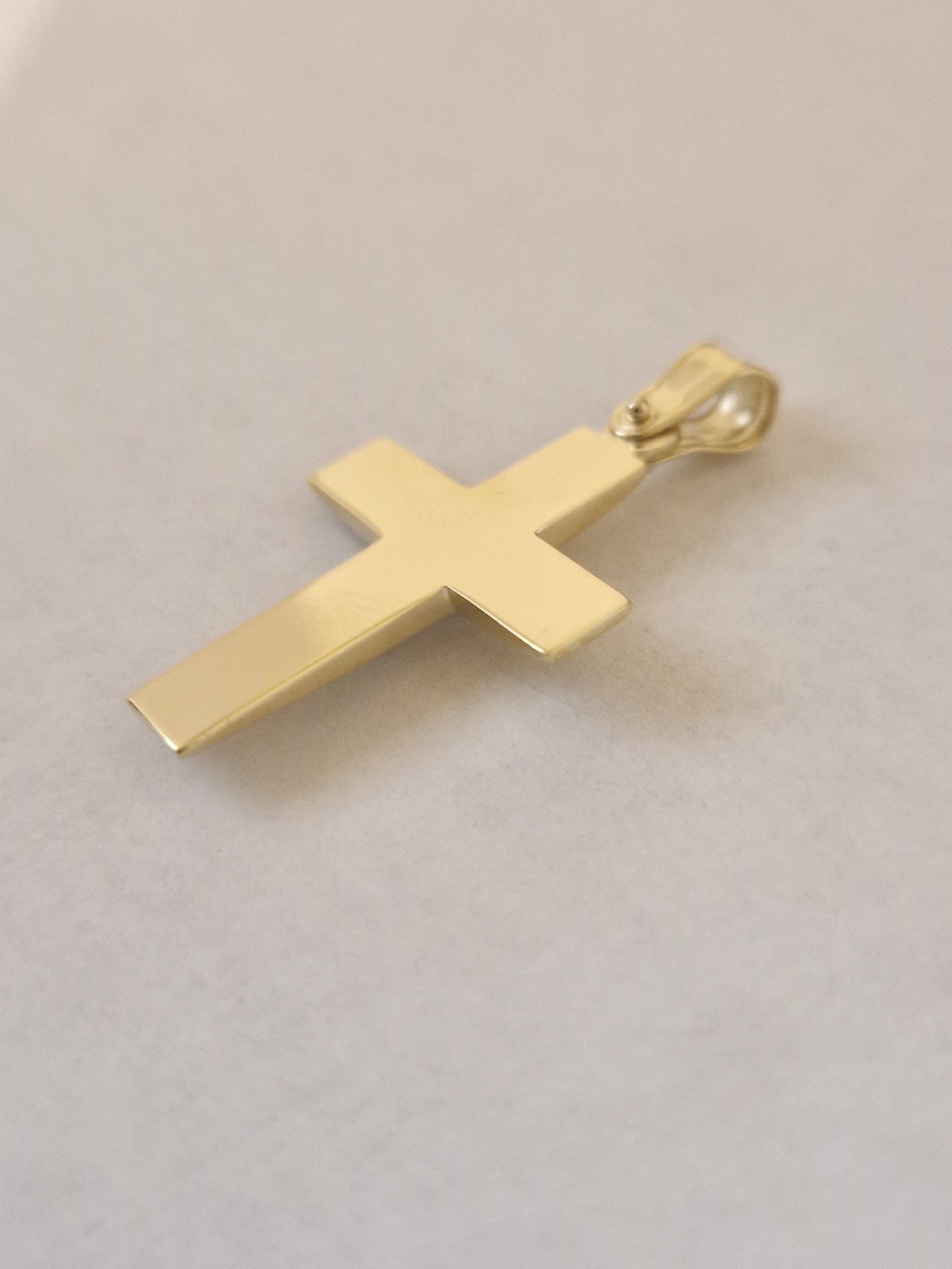 Pendant Cross with Jesus Body in Gold 18k