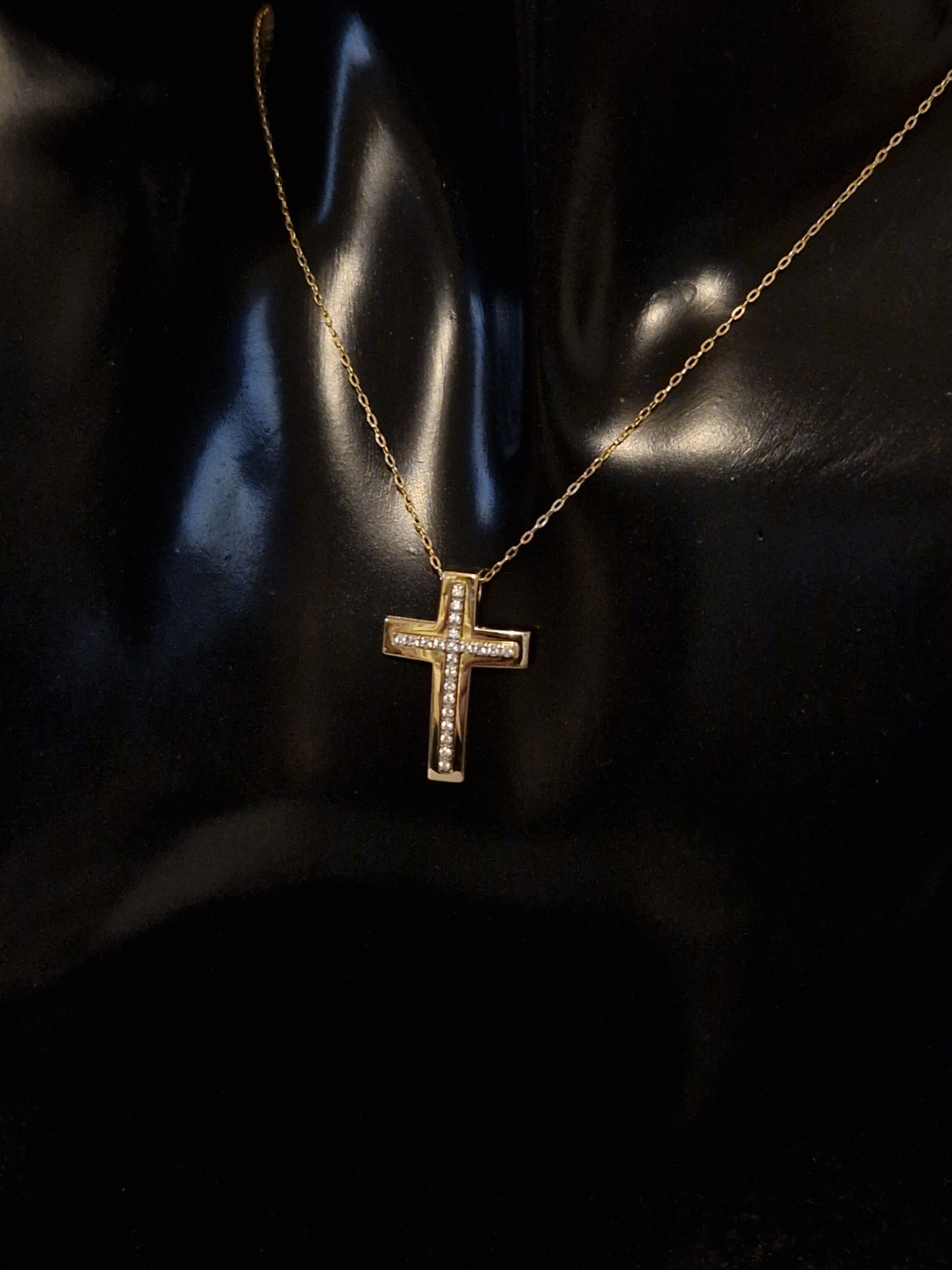 Necklace Pendant Cross with White Cubic Zirconia in Gold 18k