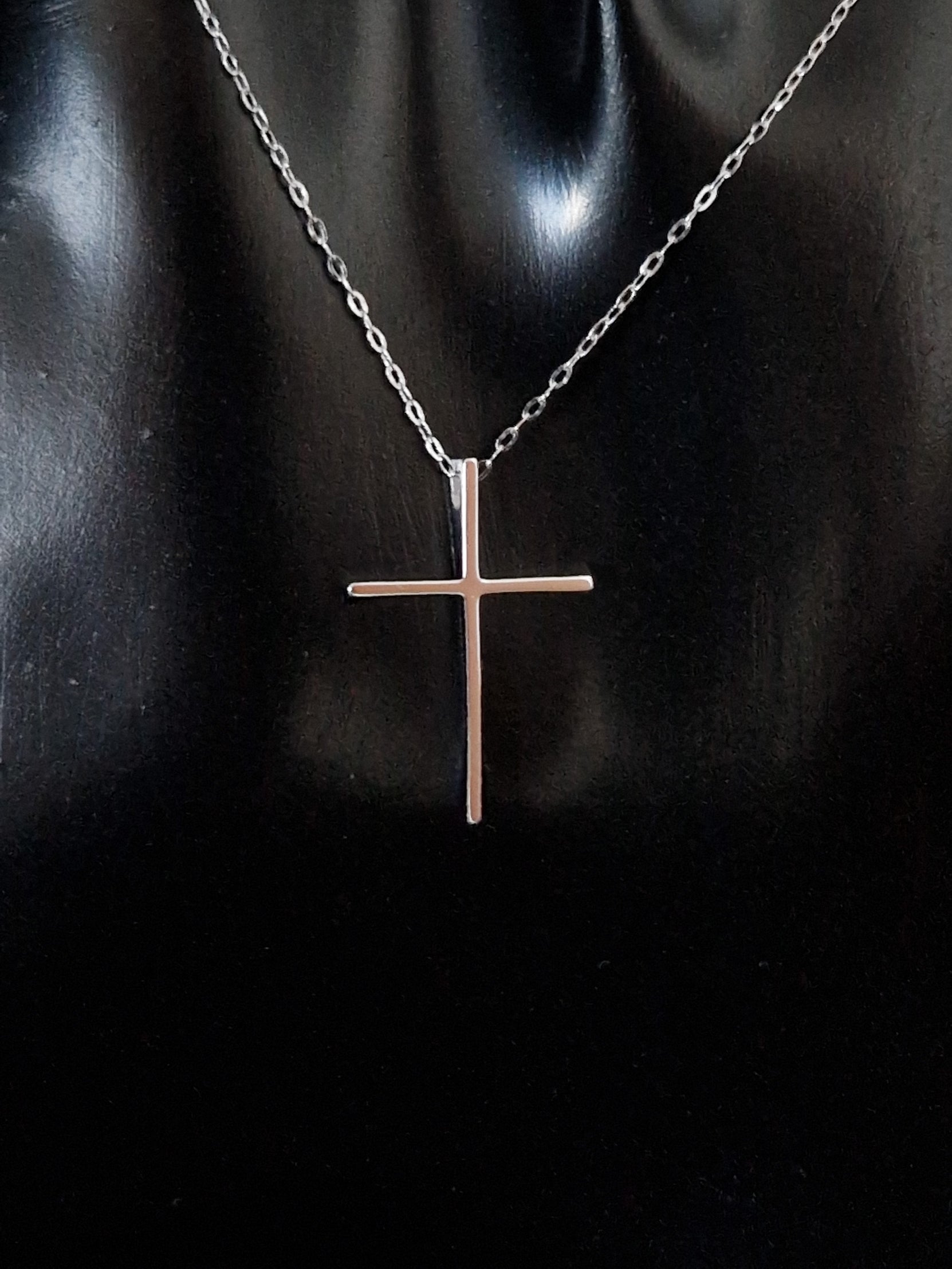 Necklace Pendant Twisted Cross in White Gold 18k