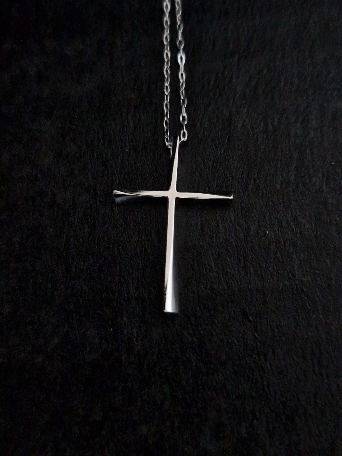 Necklace Pendant Twisted Cross in White Gold 18k