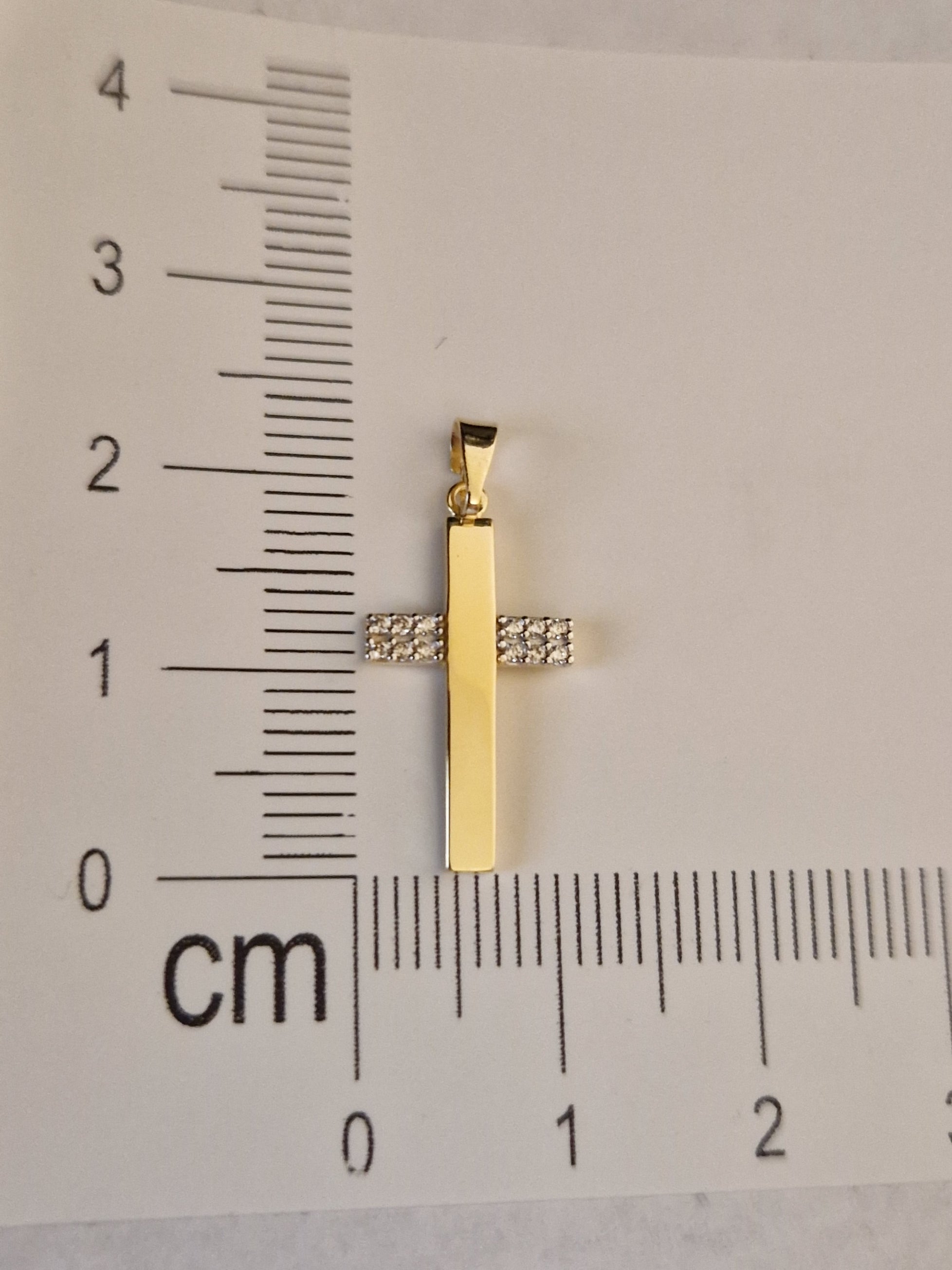 Pendant Cross with White Cubic Zirconia in Gold 18k