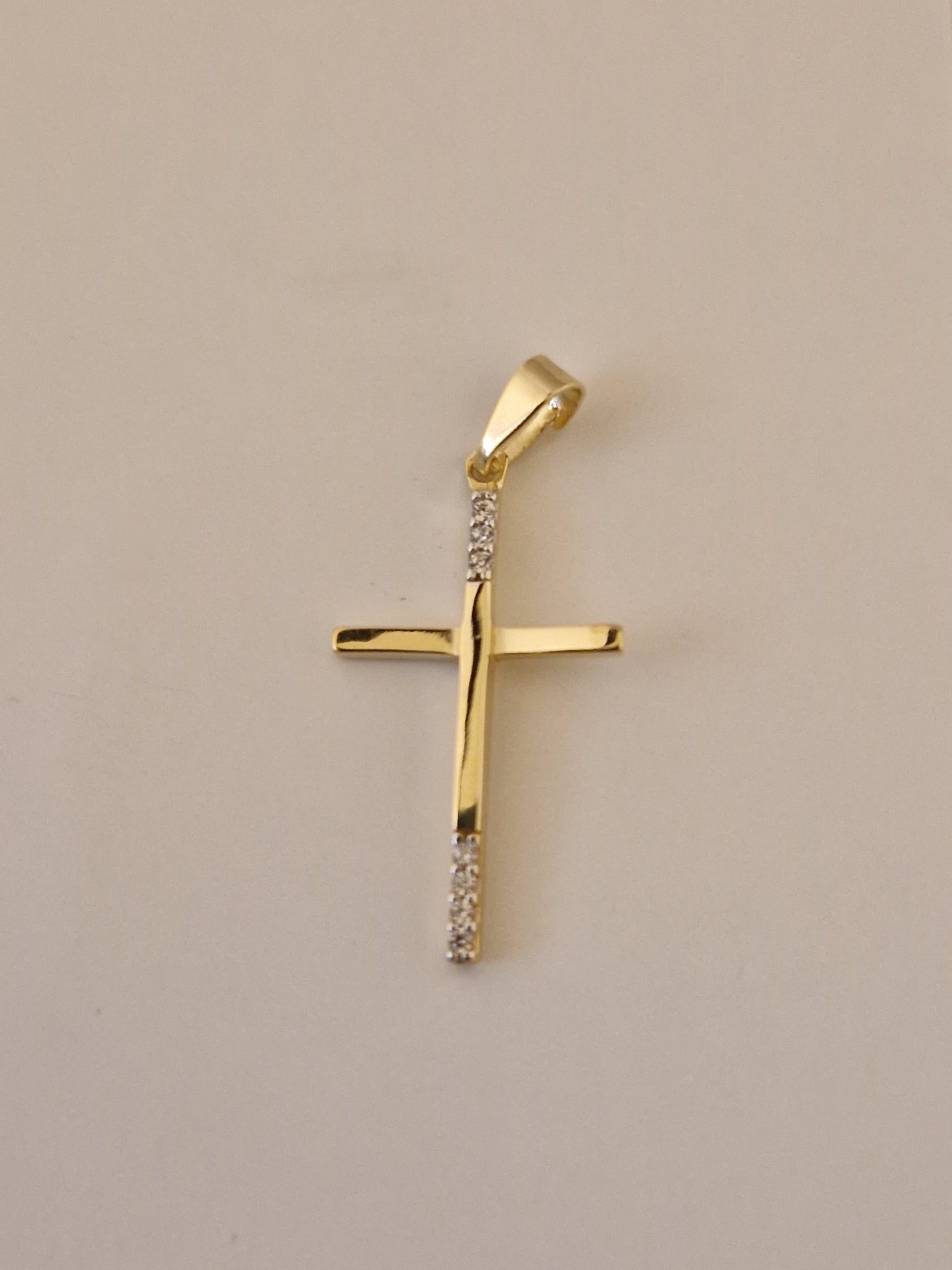 Pendant Cross with White Cubic Zirconia in Gold 18k