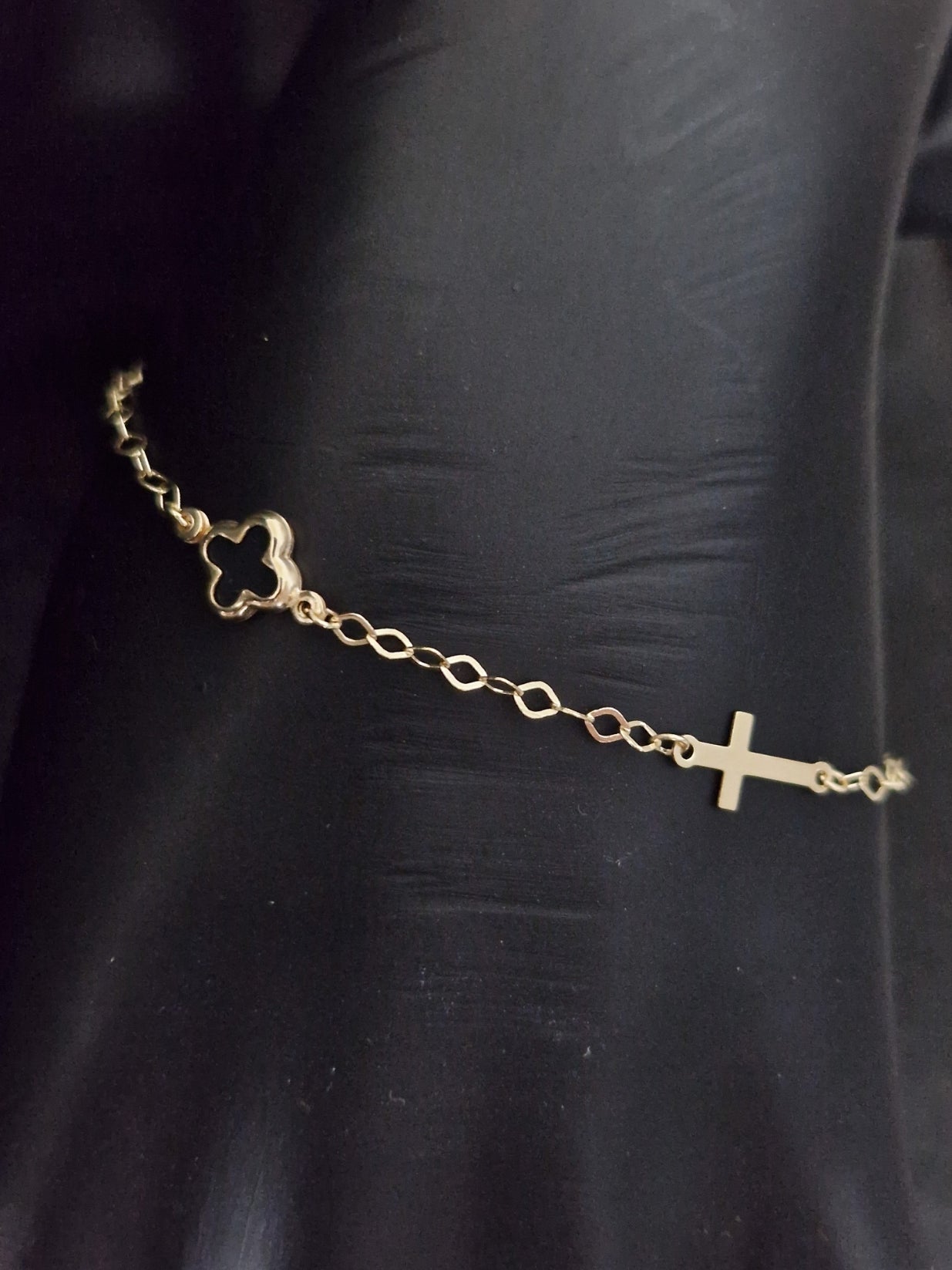 Bracelet Black Four Clover Leaf and Cross in Gold 18k