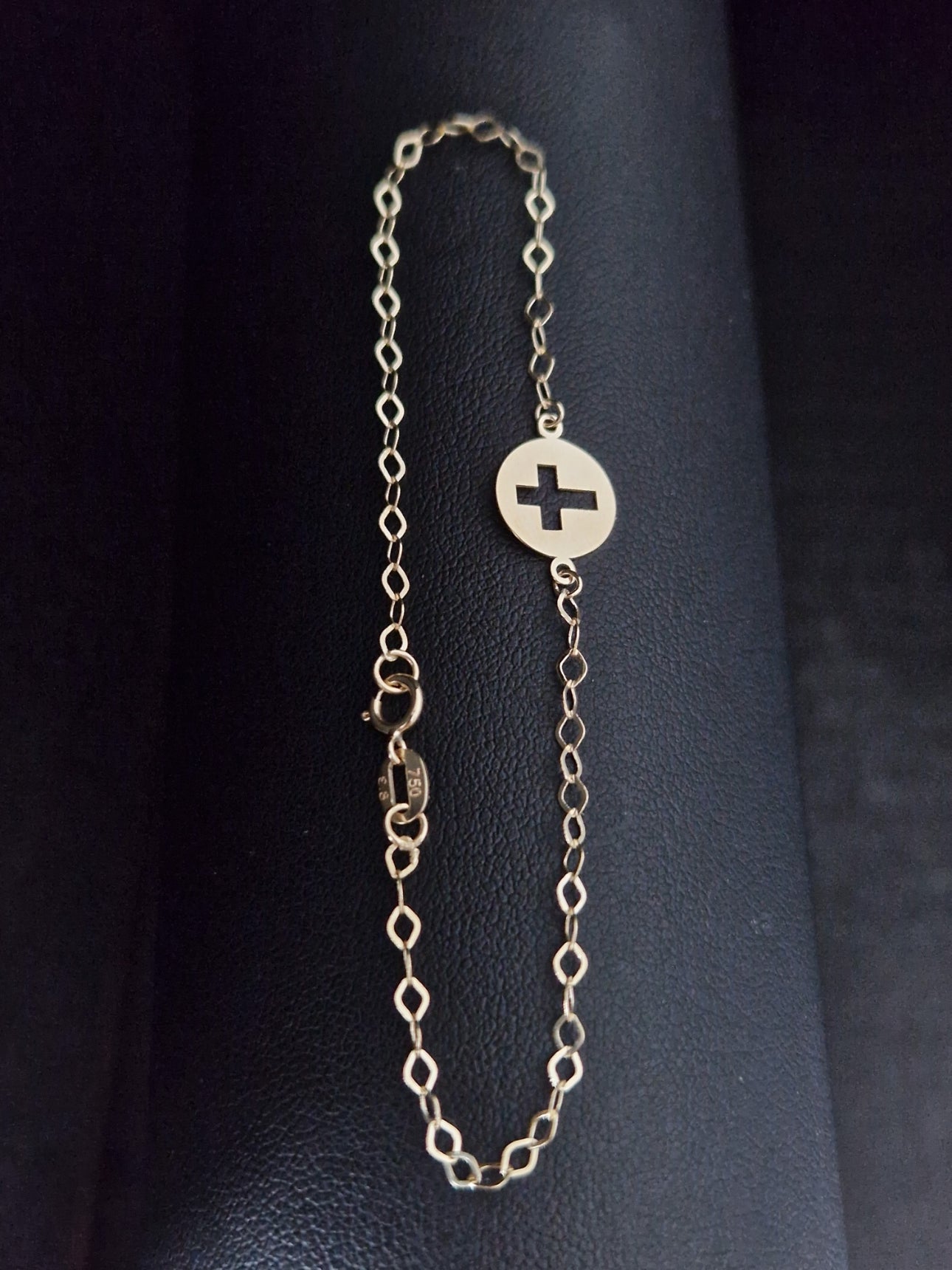 Bracelet Cross in Gold 18k