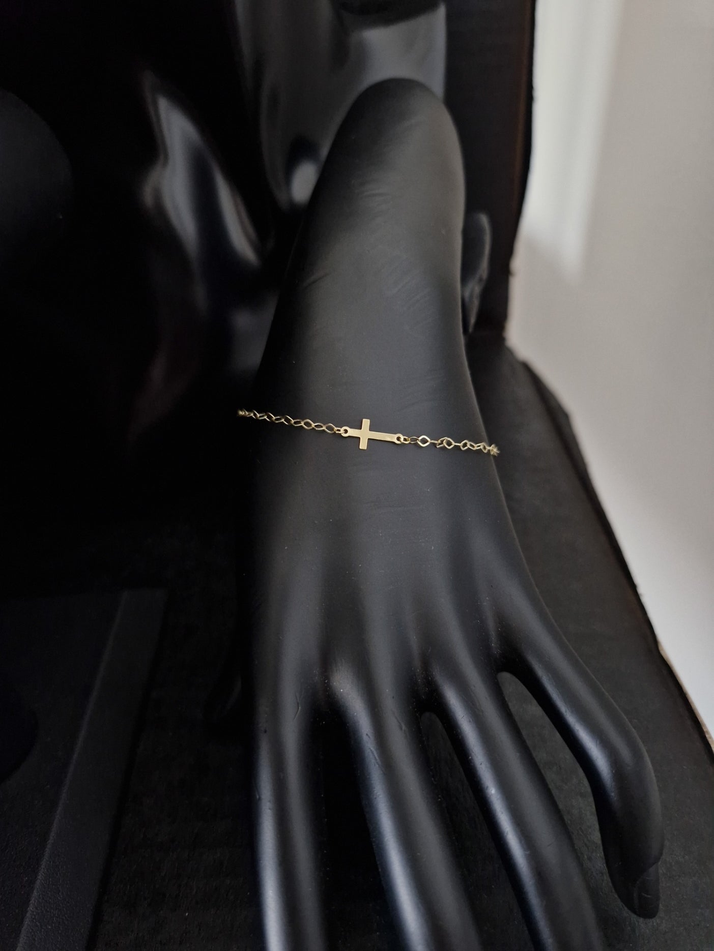 Bracelet Cross in Gold 18k