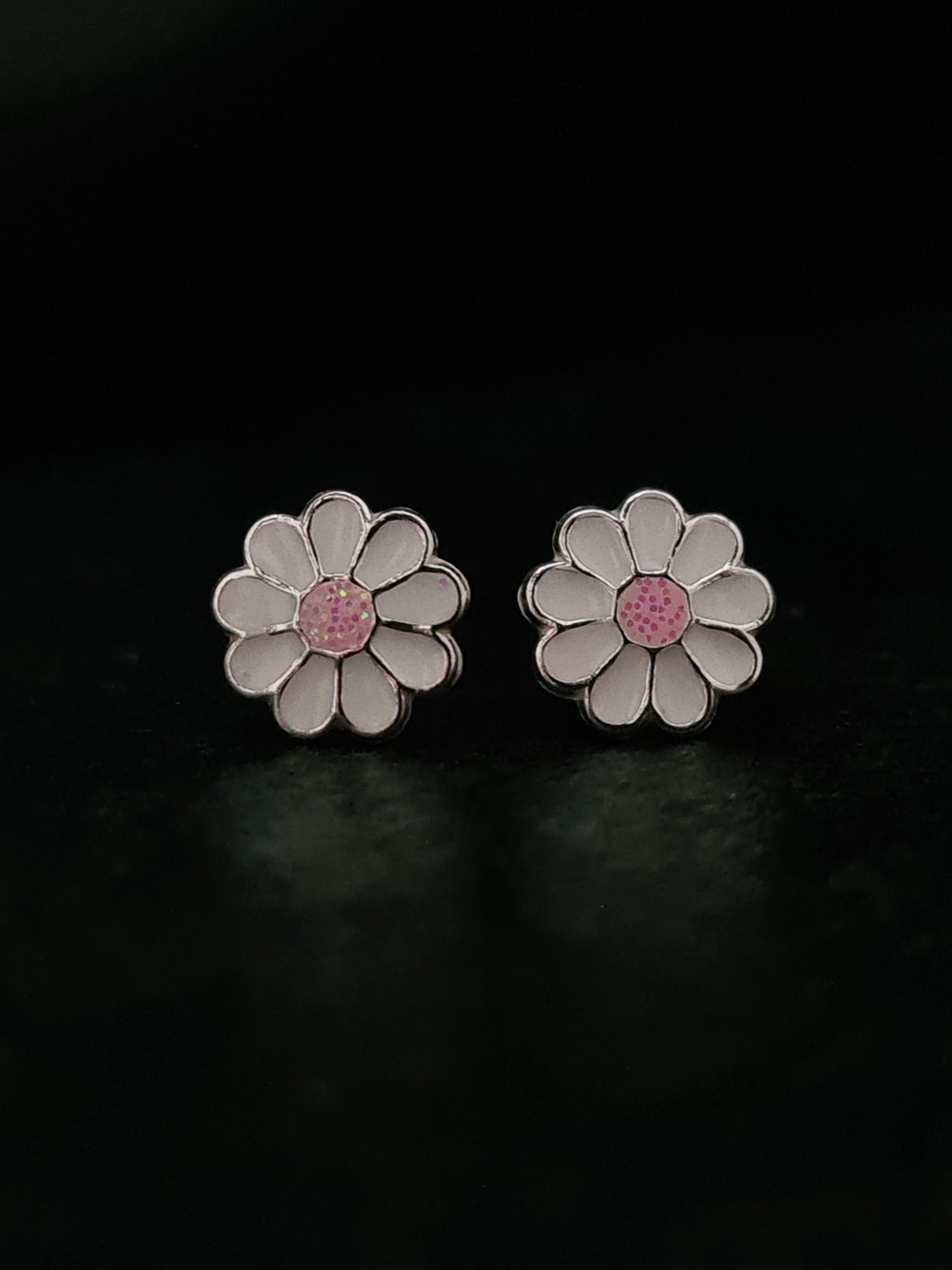 Silver Daisy Flower Stud Earrings