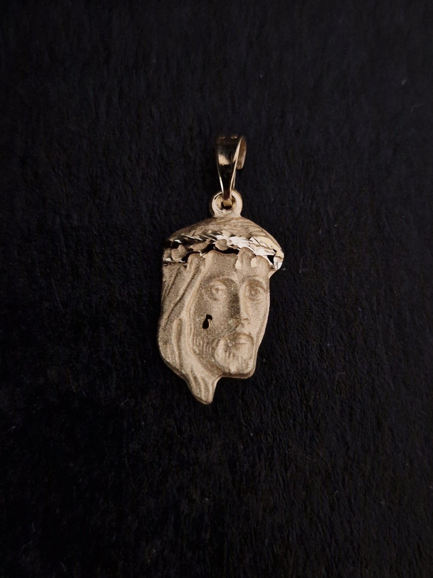 Religion Pendant Jesus Head  in Gold 18k