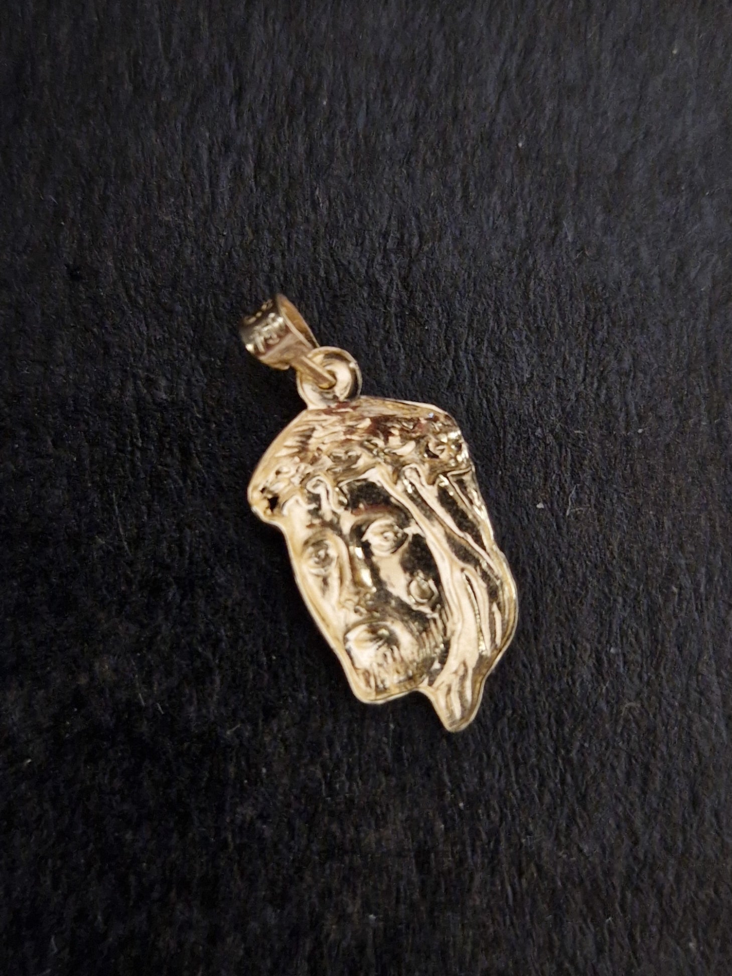 Religion Pendant Jesus Head  in Gold 18k