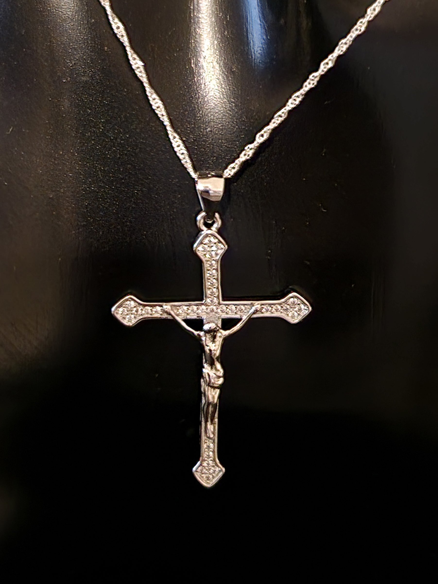 Pendant Cross with White Cubic Zirconia in SILVER 925 Galvanic Rhodium