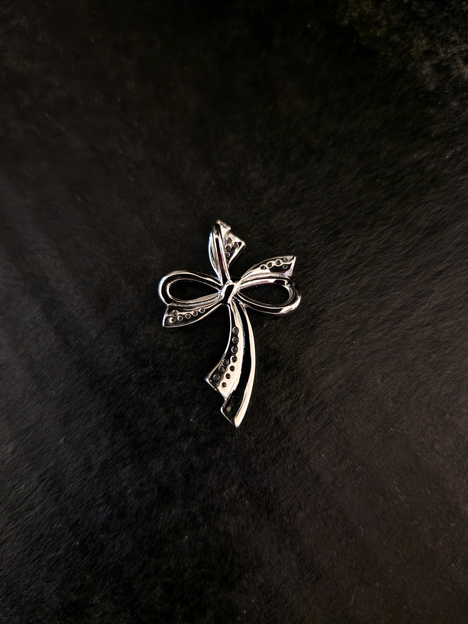 Bow Cross Pendant with White Zircons in 925 SILVER Rhodium Galvanic