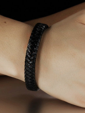 Simple Woven Artificial Leather Titanium Men Bracelet