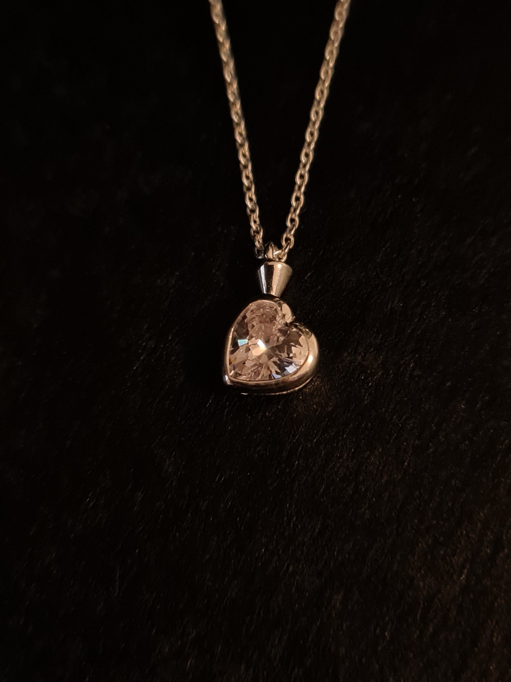 925 HEART SHAPED CZ SILVER NECKLACE