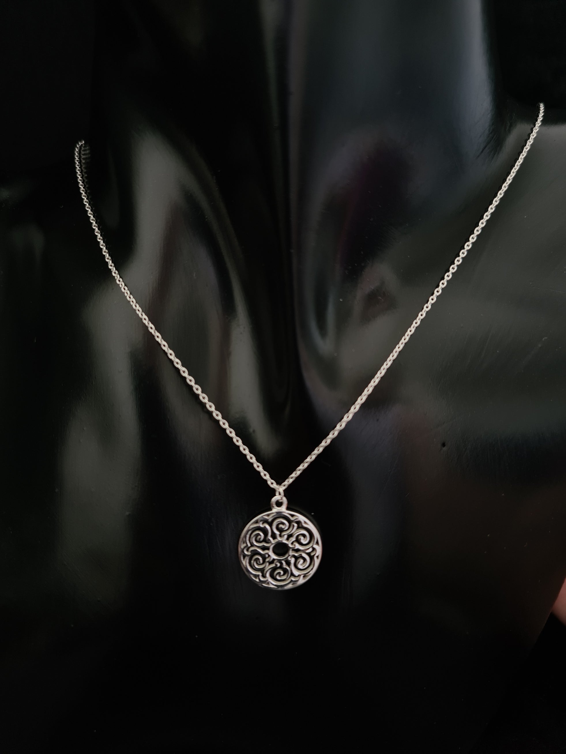 925 SILVER NECKLACE