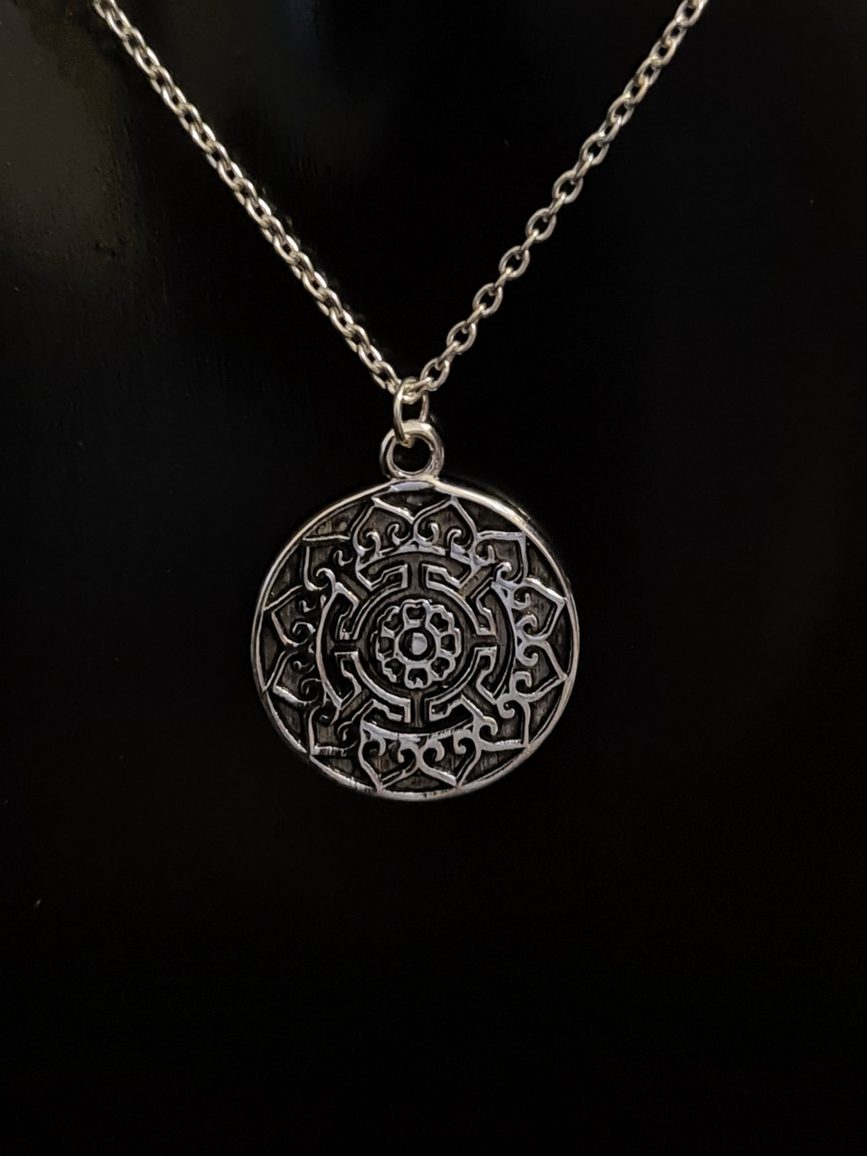 925 SILVER NECKLACE