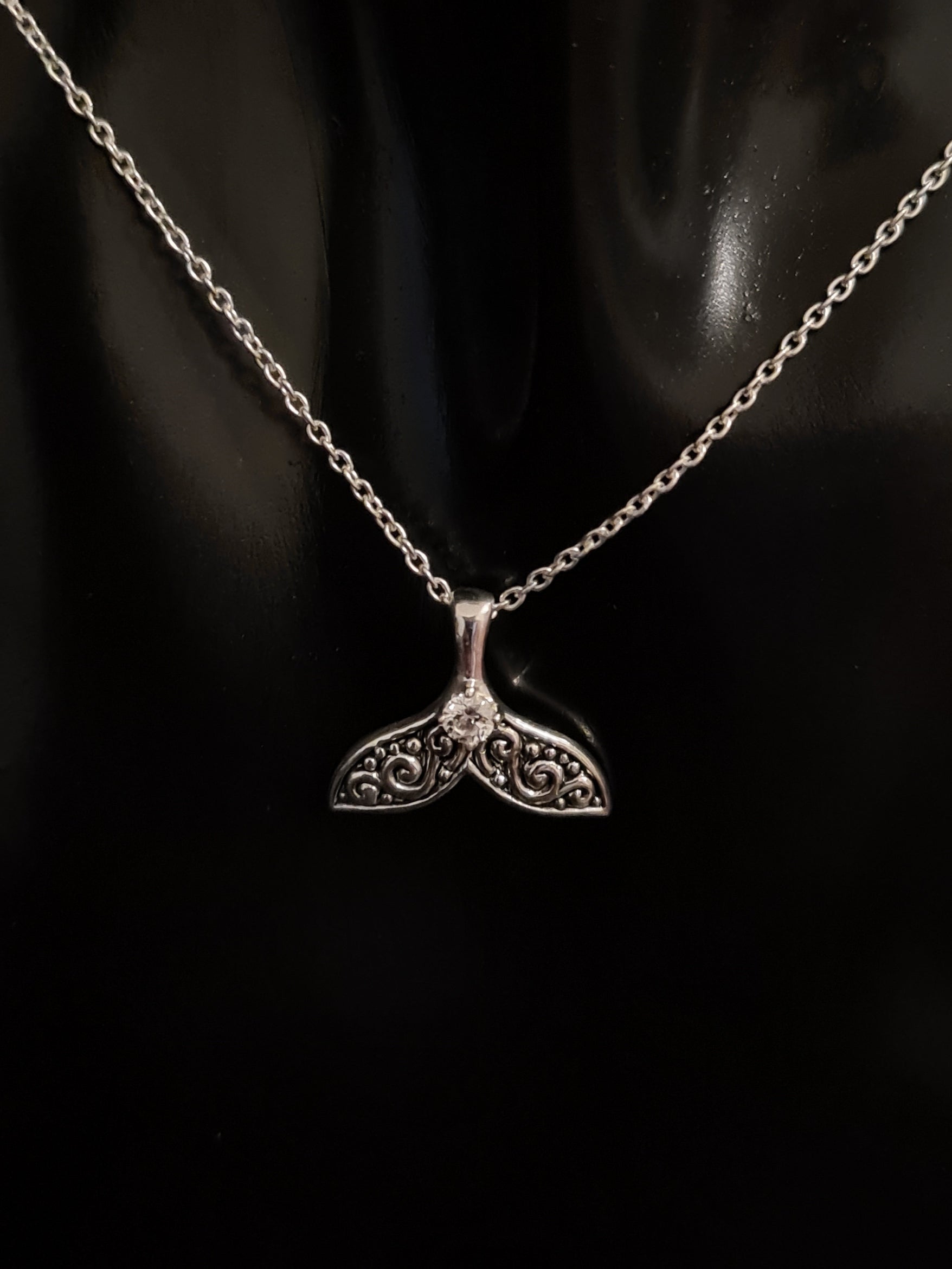 925 WHALE TAIL CZ SILVER NECKLACE