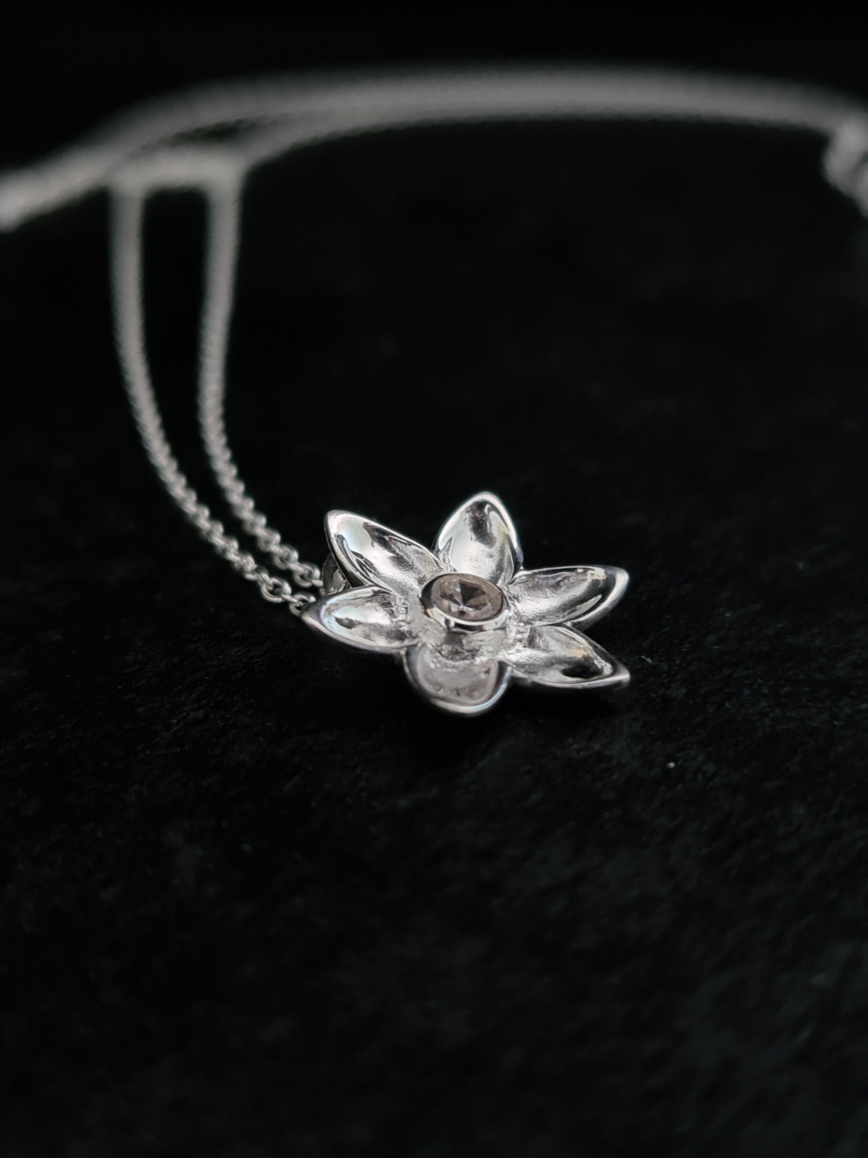 925 LITTLE DAISY SILVER NECKLACE