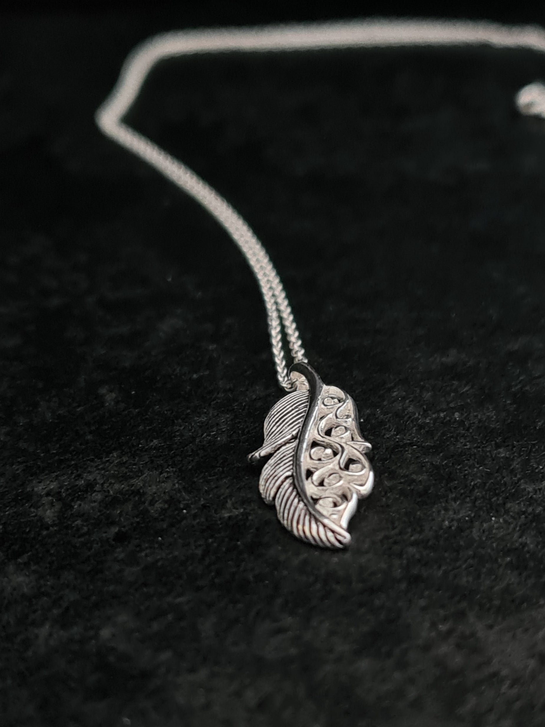 925 STYLISH LEAF DESIGNED SILVER NECKLACE SPE-3670