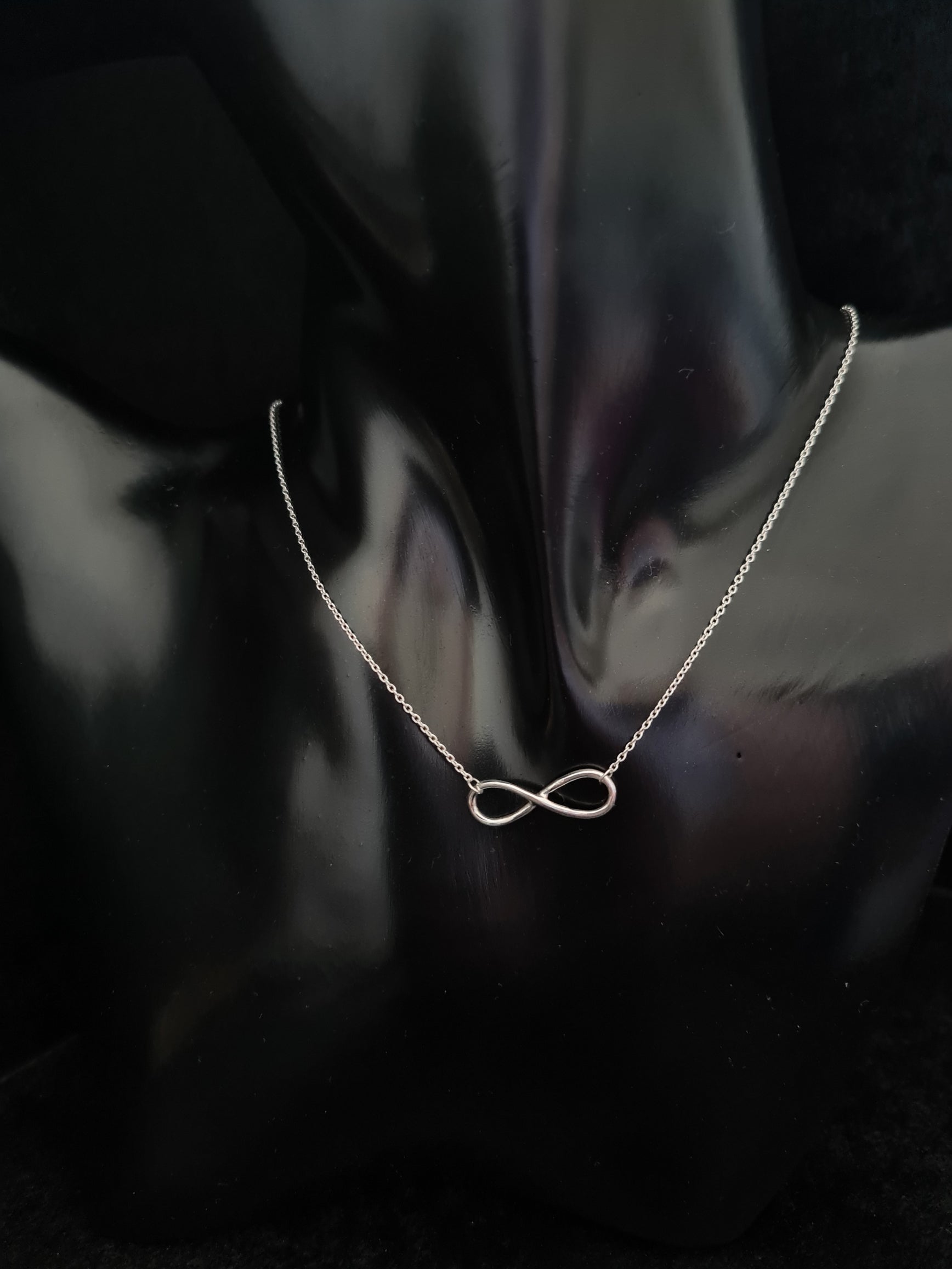 925 INFINITY SHAPED NECKLACES