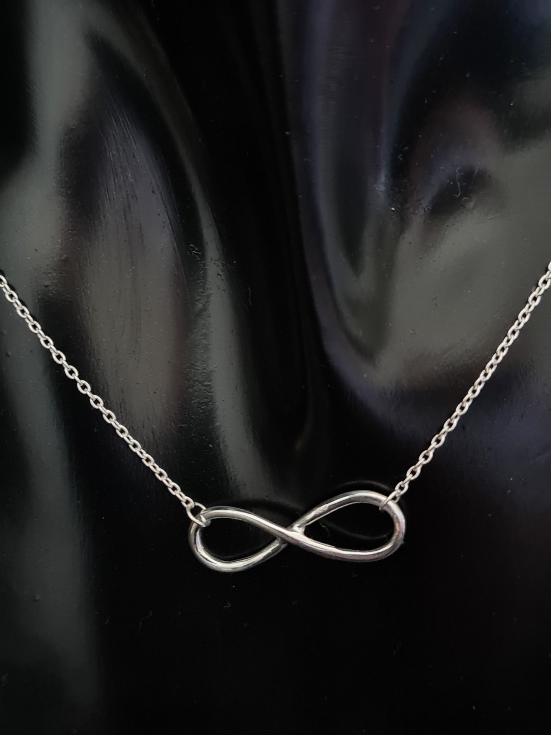 925 INFINITY SHAPED NECKLACES